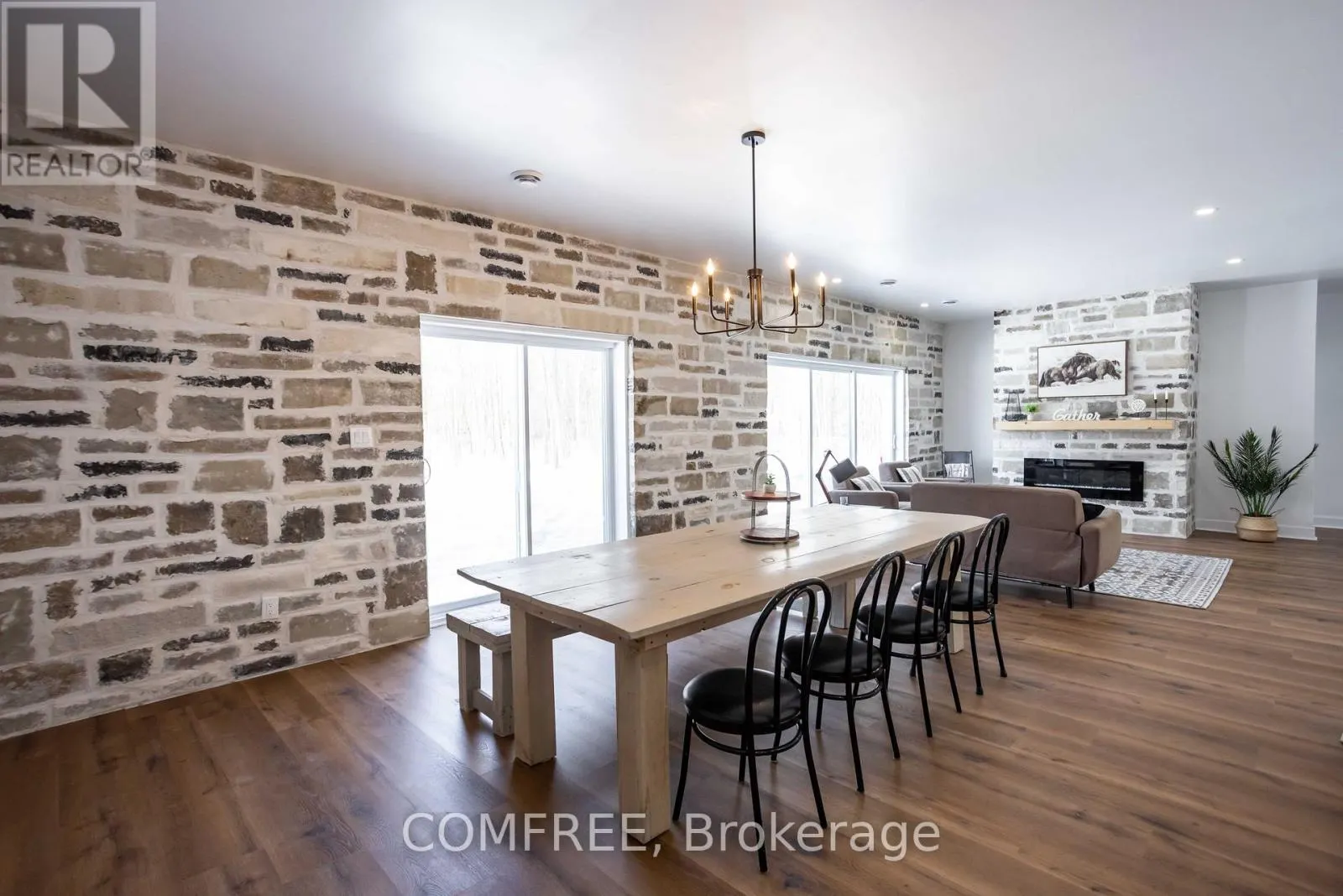 3244 PICHE ROAD