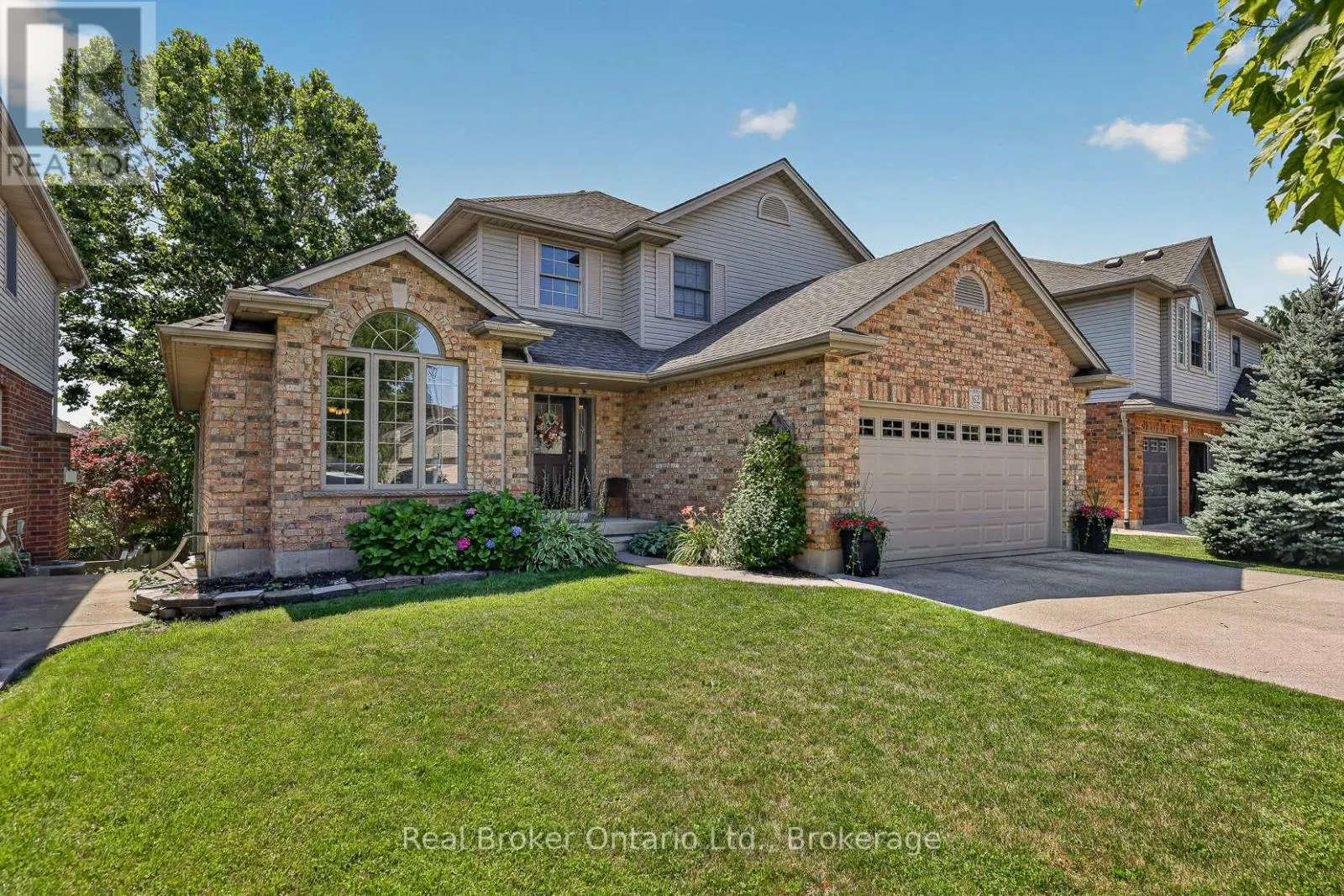 162 KINGFISHER AVENUE