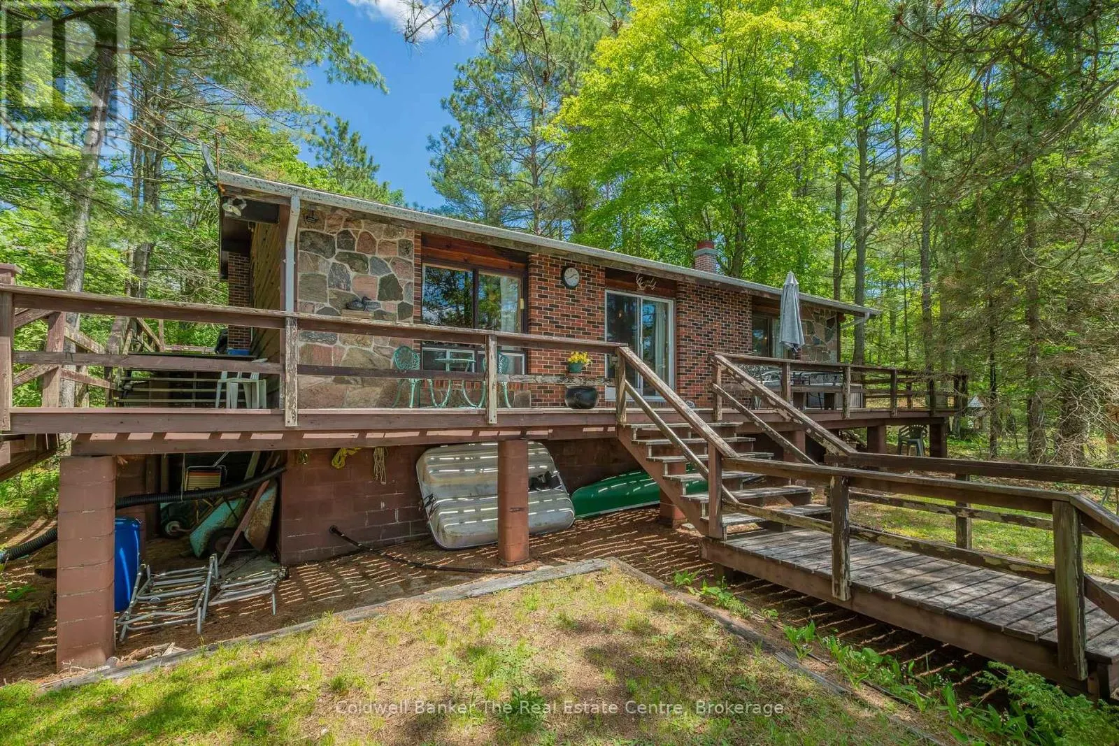 1077 MISTY LANE