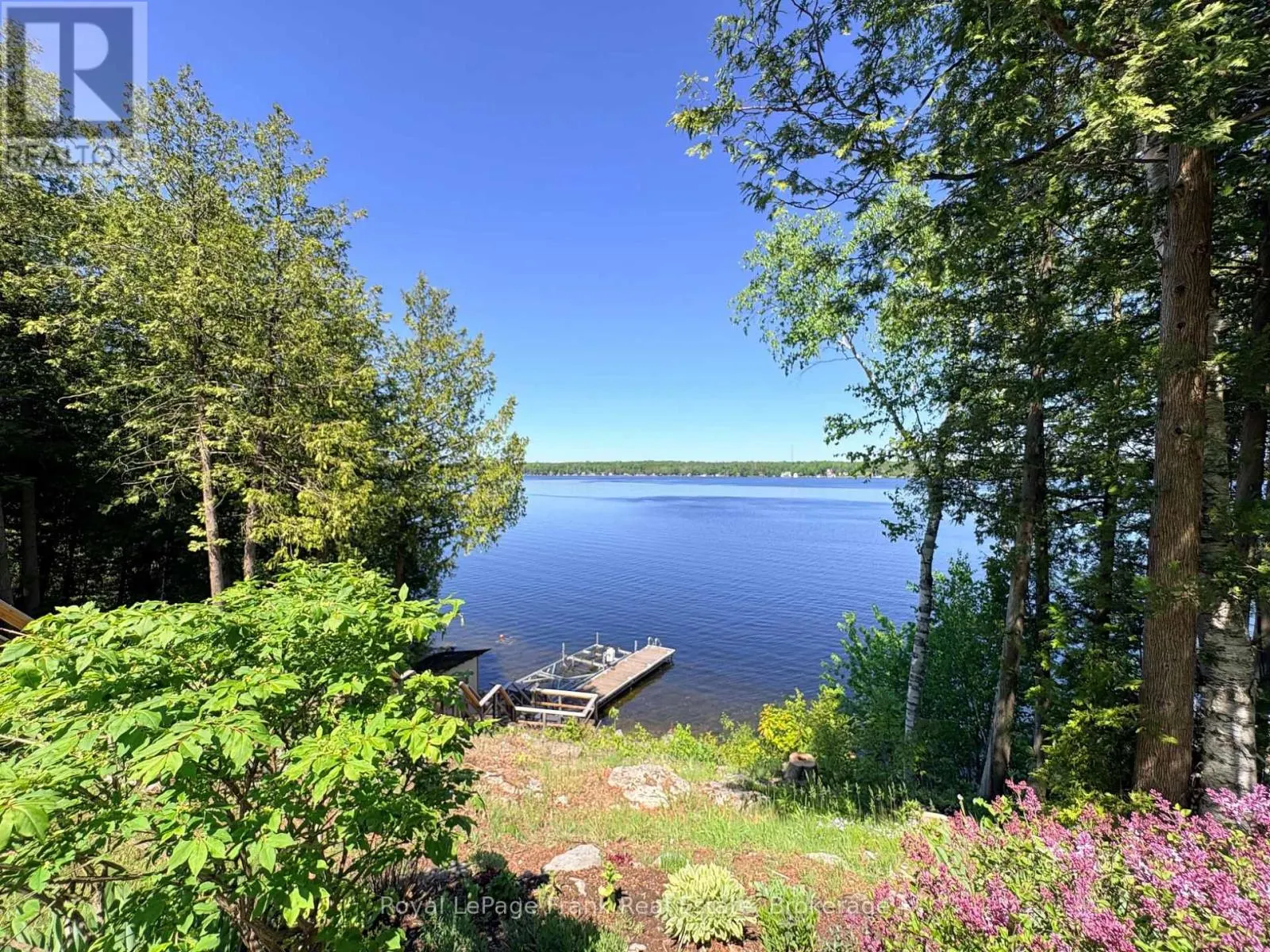 944 BIRCHCLIFF DRIVE