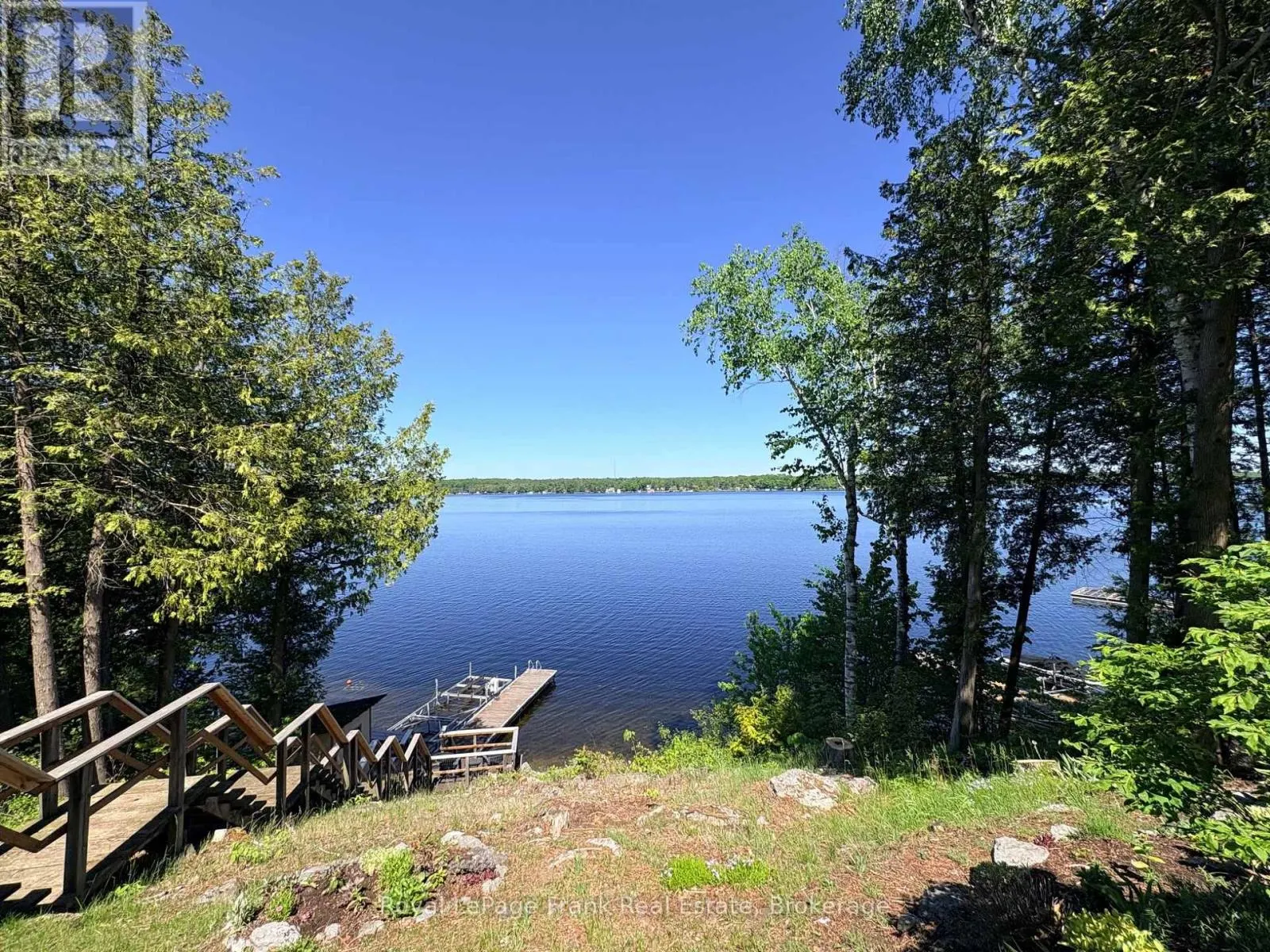 944 BIRCHCLIFF DRIVE