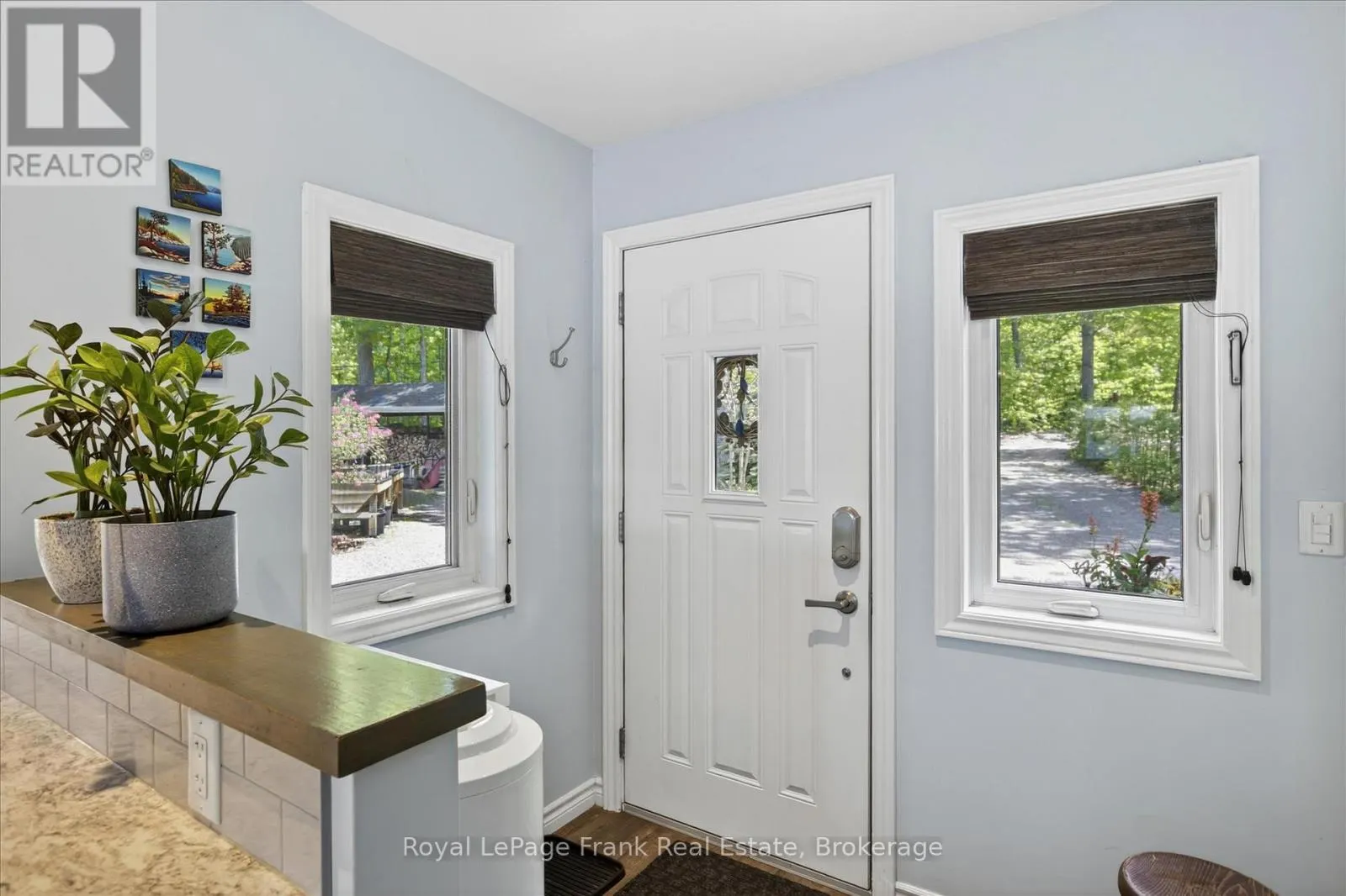 944 BIRCHCLIFF DRIVE