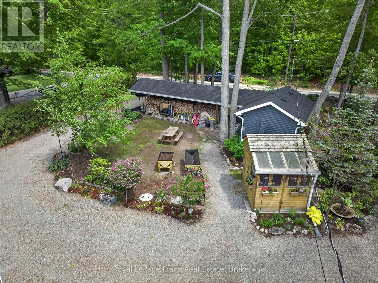 944 BIRCHCLIFF DRIVE