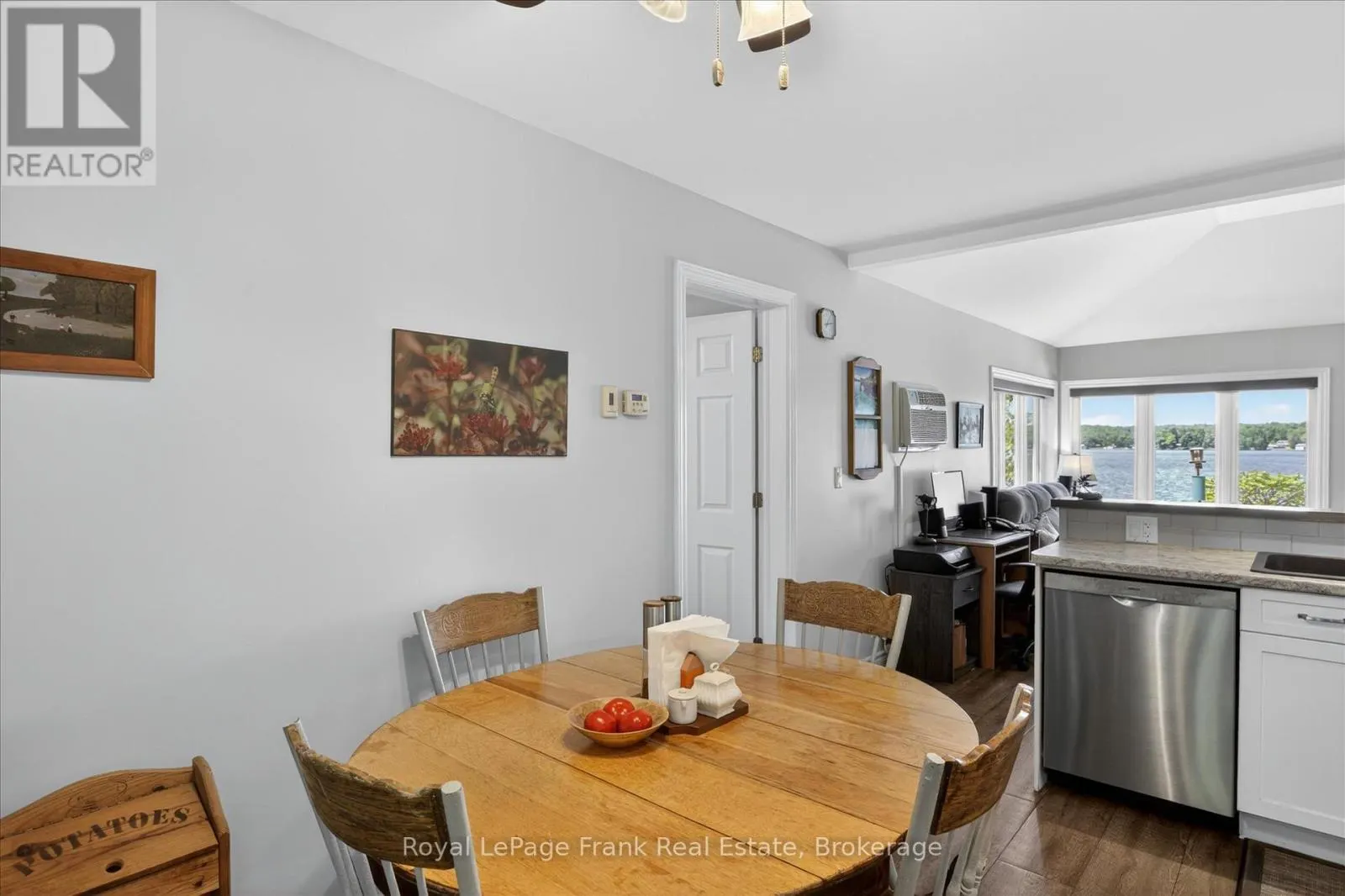 944 BIRCHCLIFF DRIVE