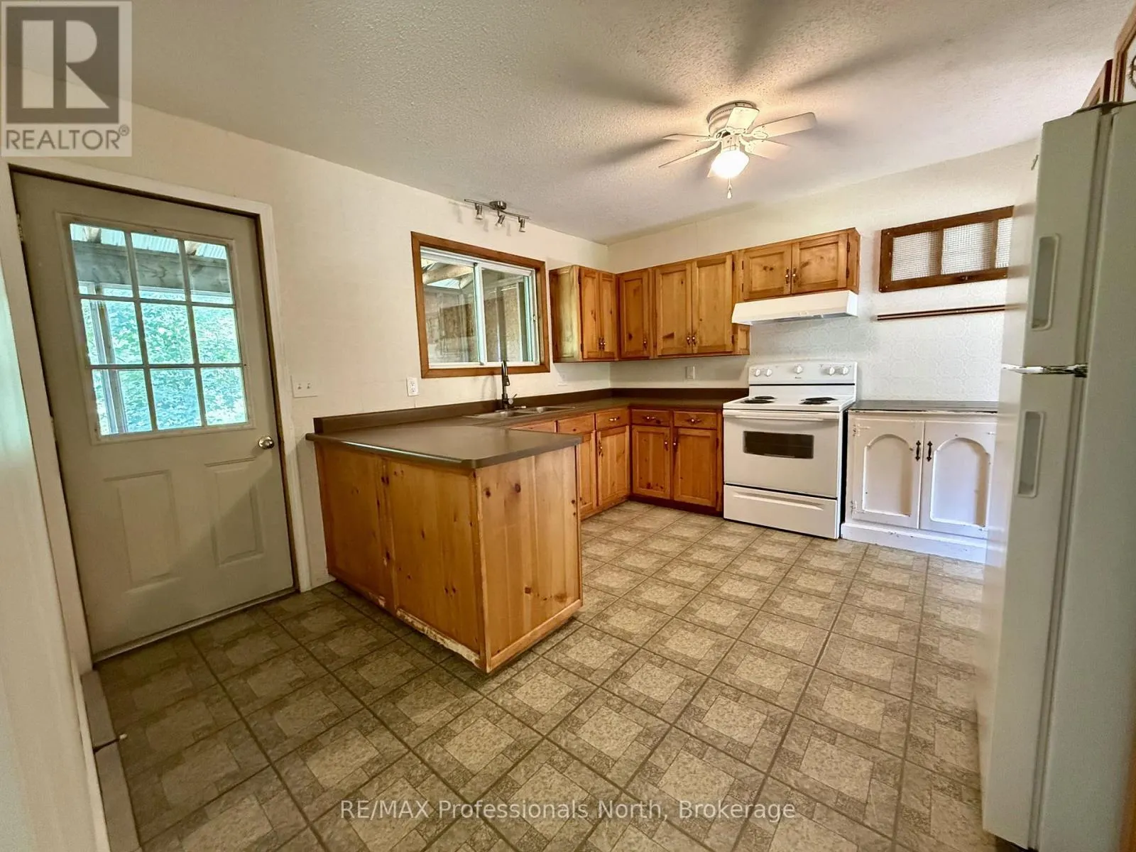 1125 FAIRY FALLS ROAD