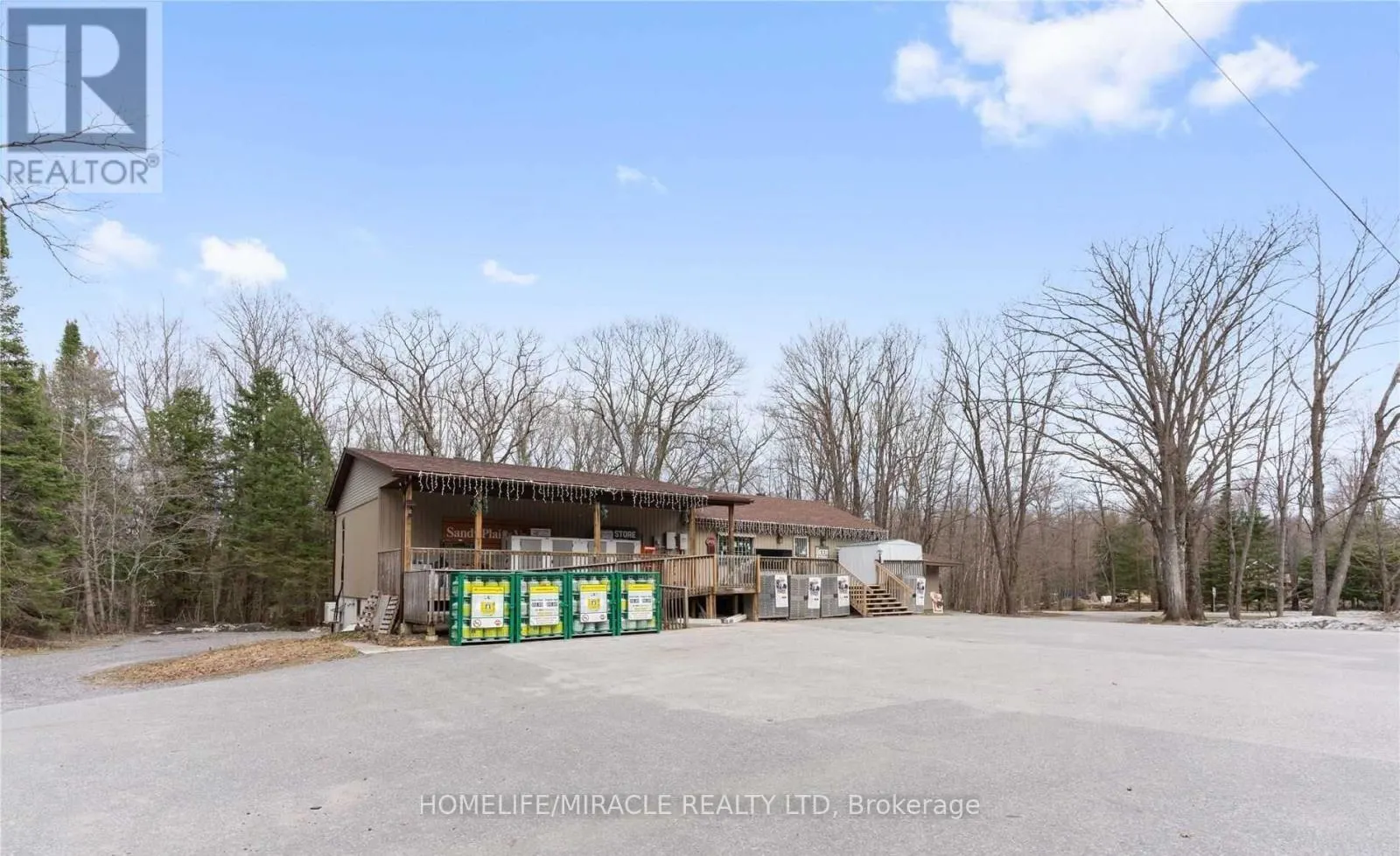39 SANDY PLAINS ROAD N
