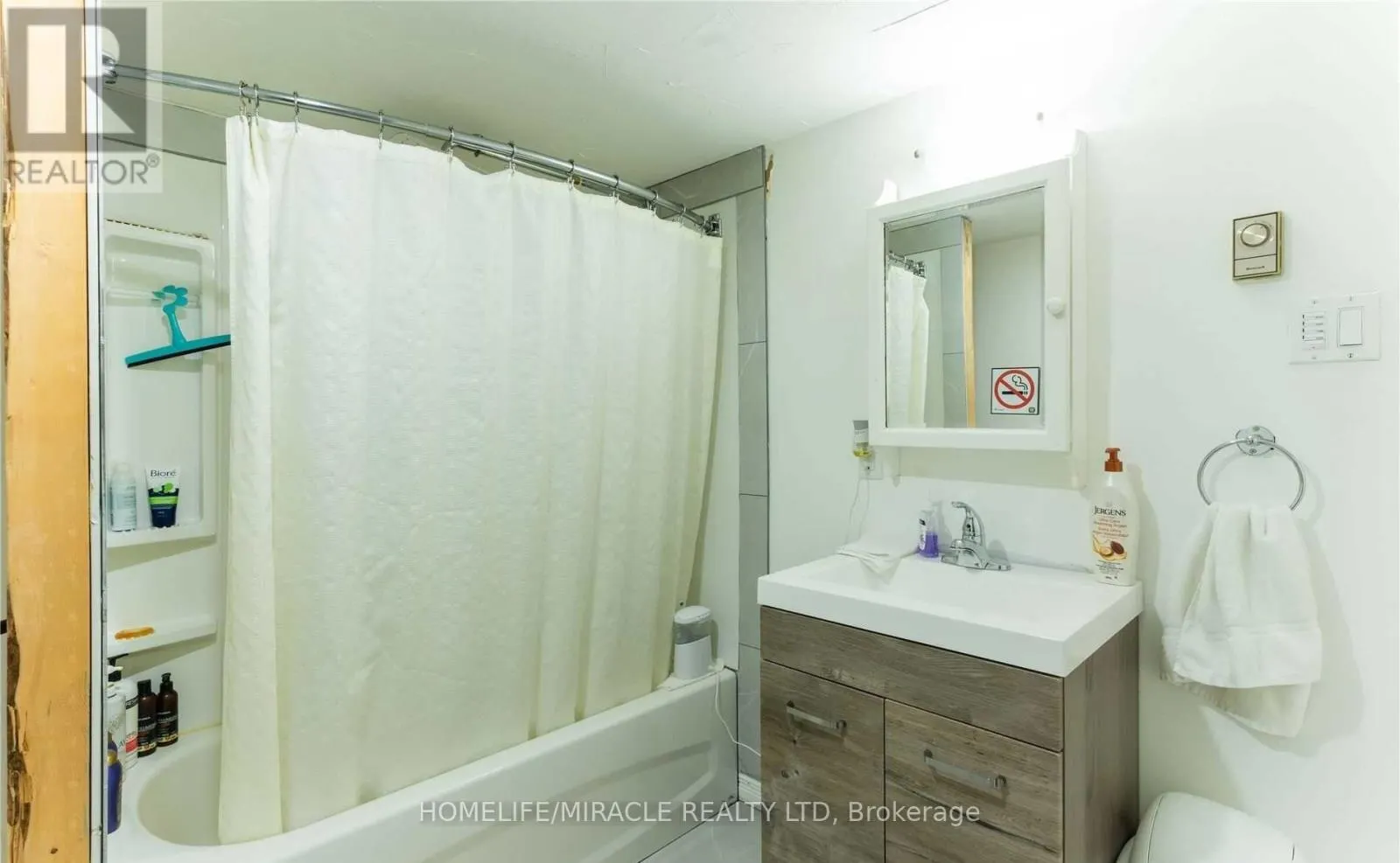 39 SANDY PLAINS ROAD N