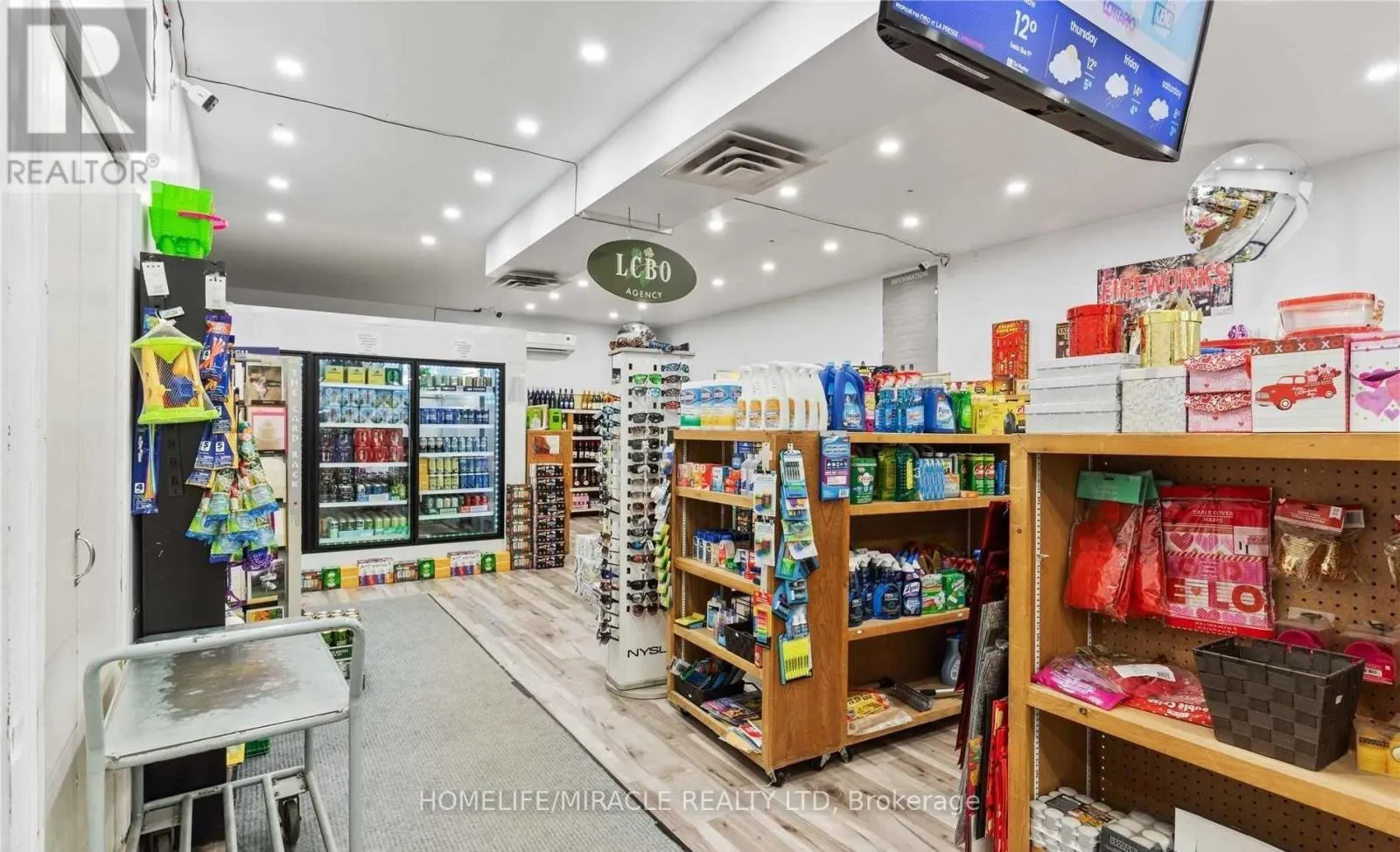 39 SANDY PLAINS ROAD N