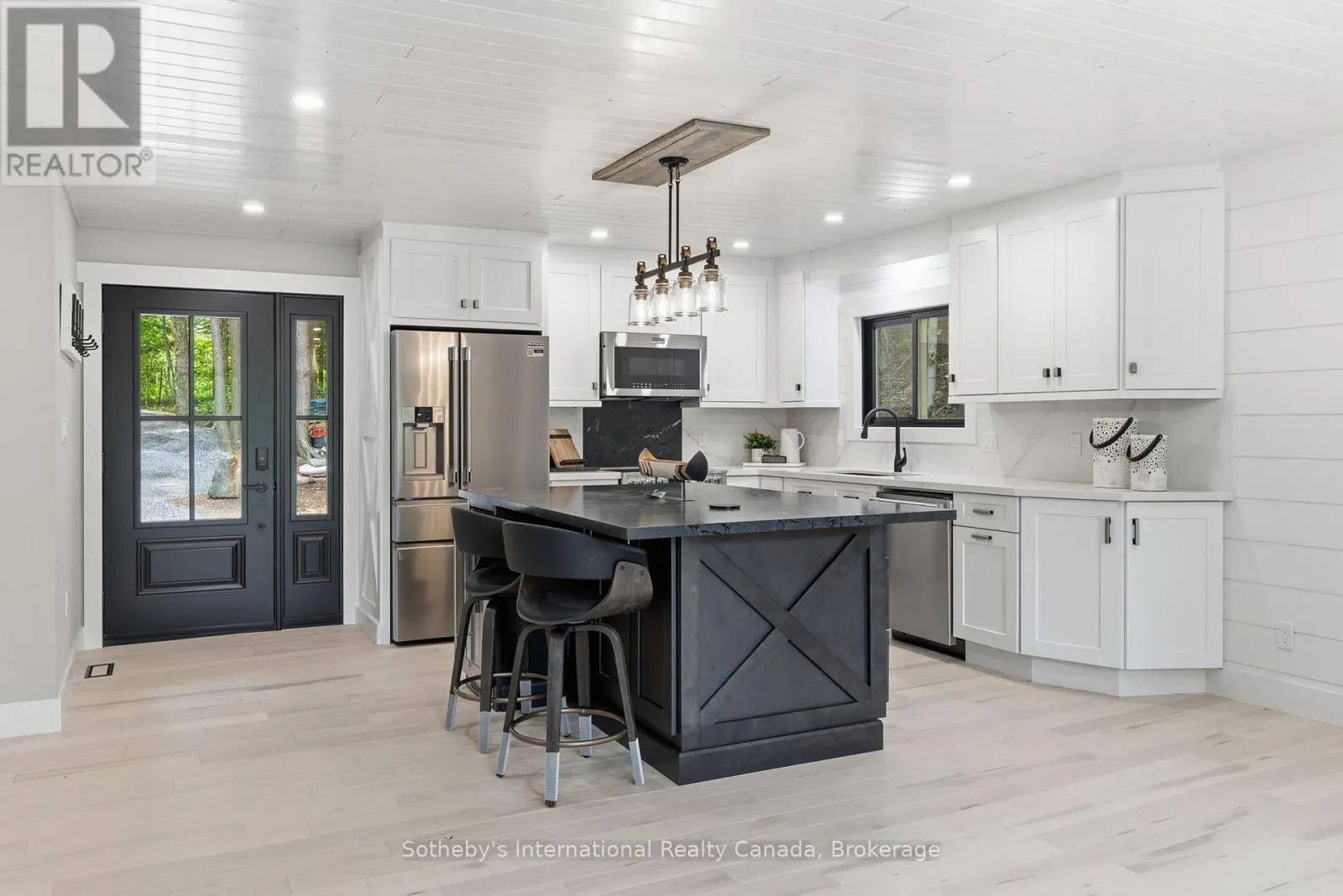 1023 STRACHAN POINT ROAD