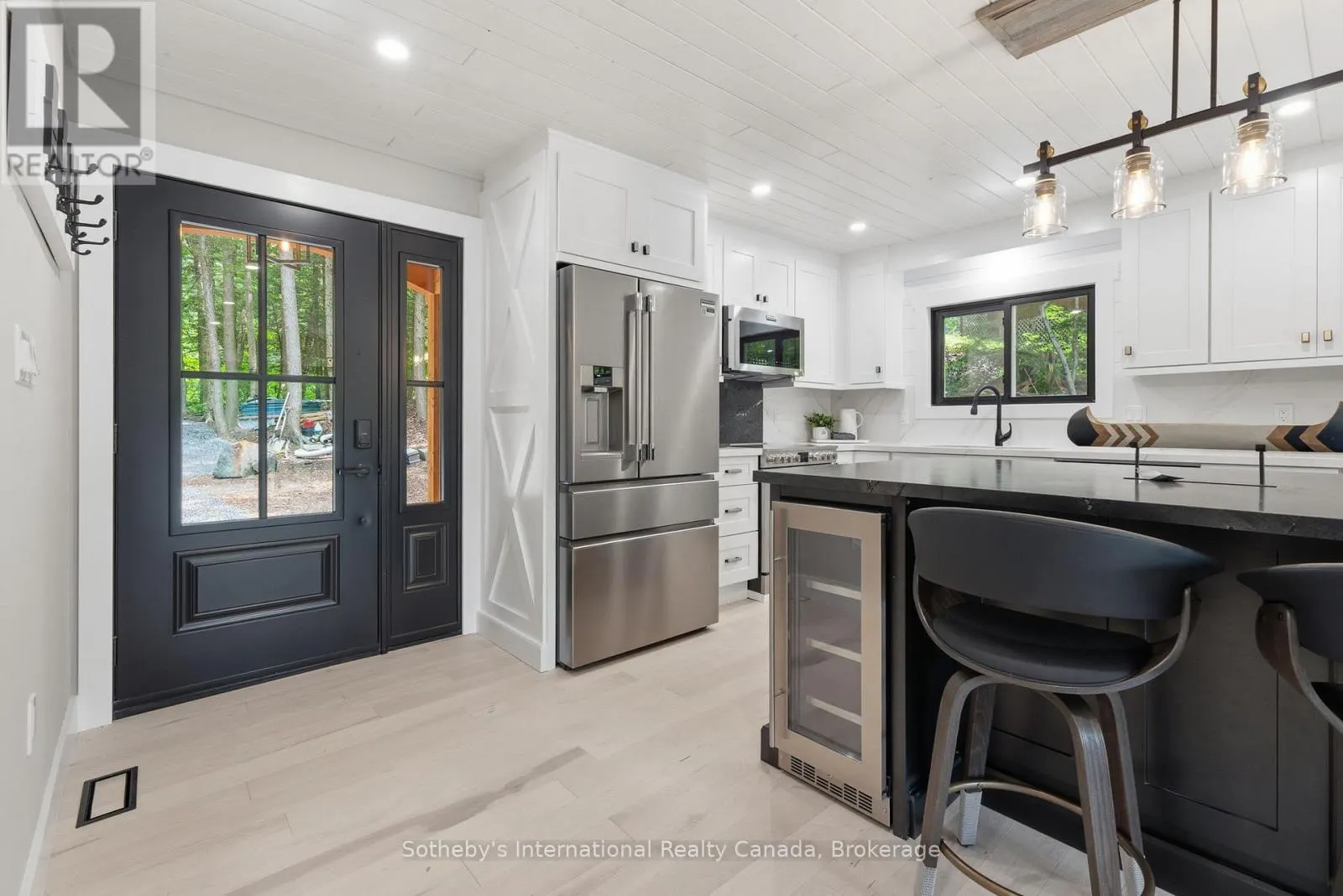 1023 STRACHAN POINT ROAD