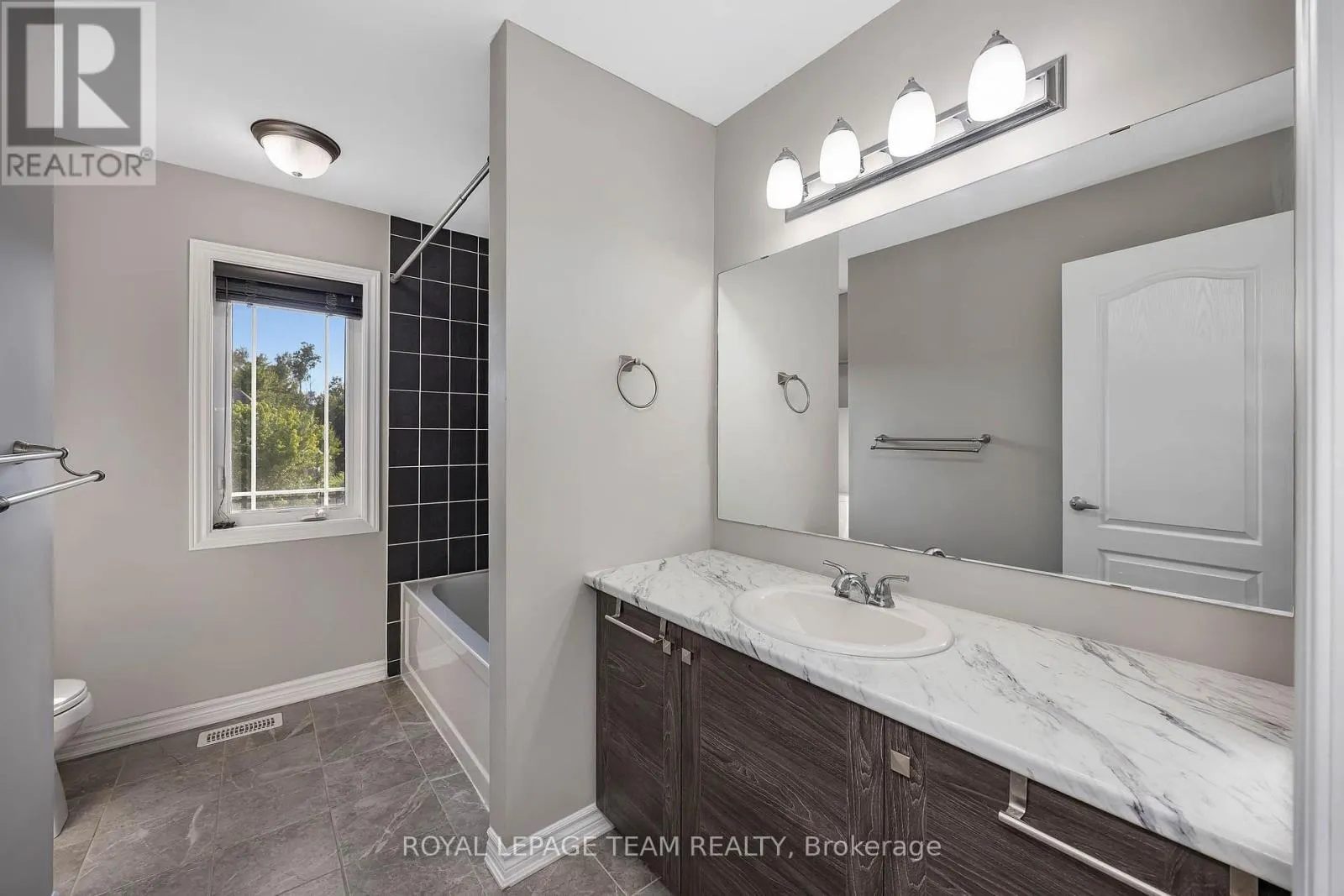 3209 HARVESTER CRESCENT