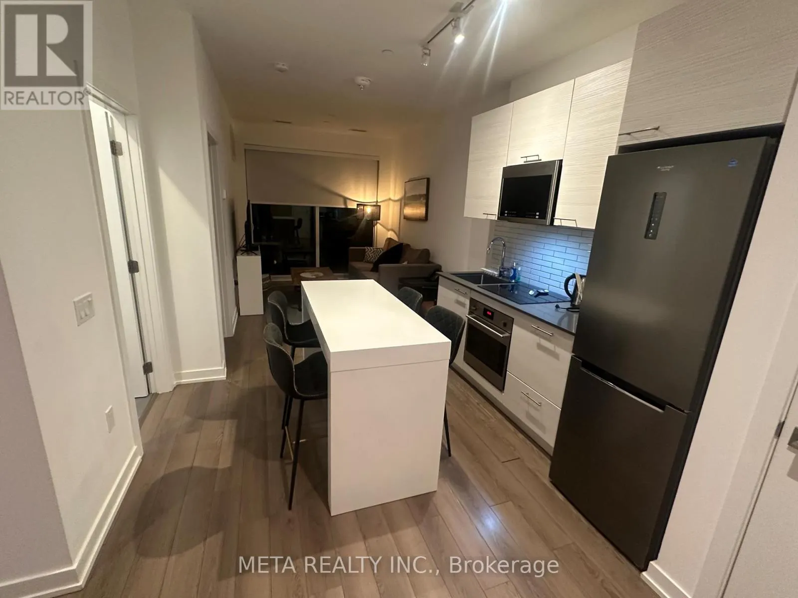 107 - 120 CARRICK TRAIL