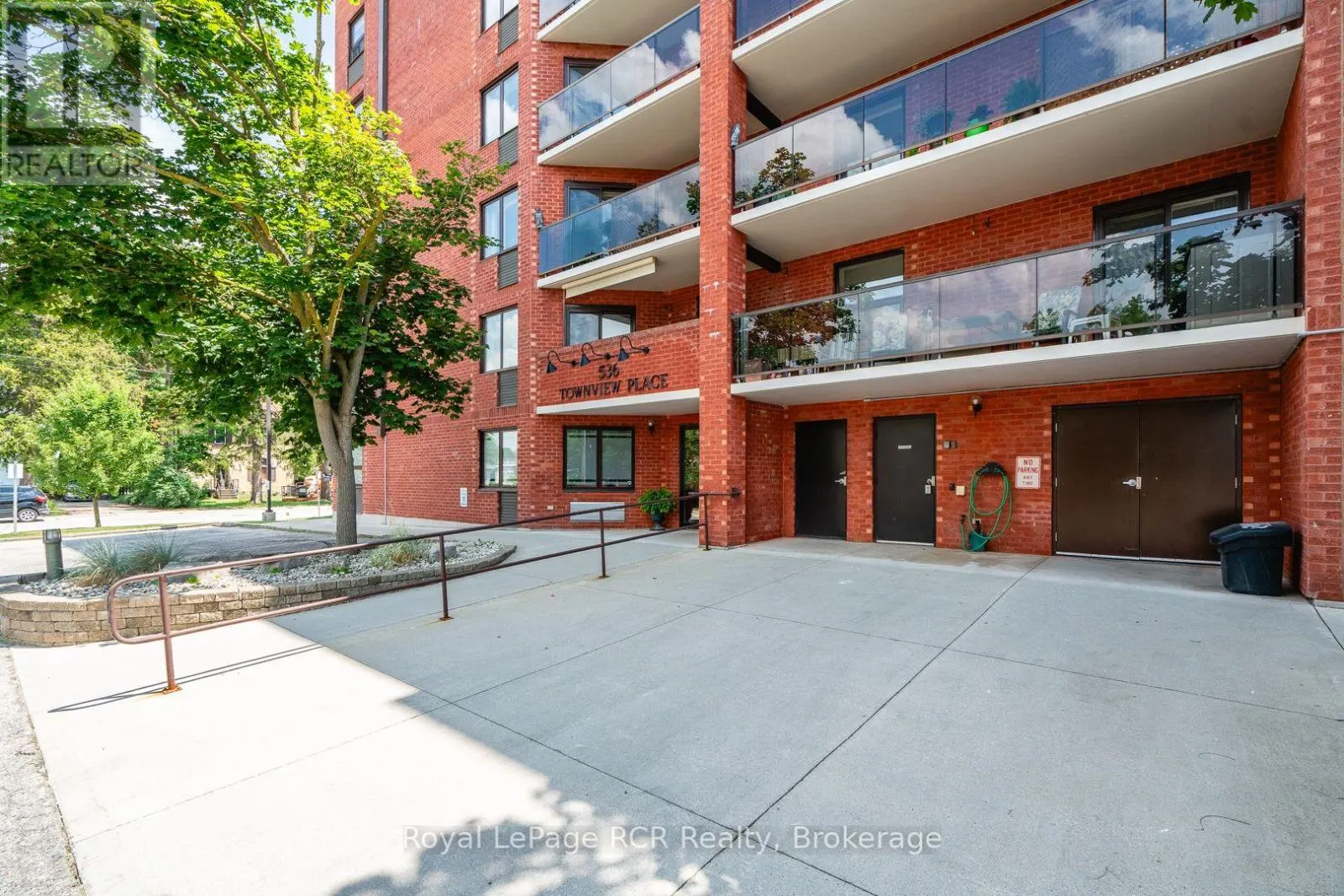 606 - 536 11TH AVENUE #606