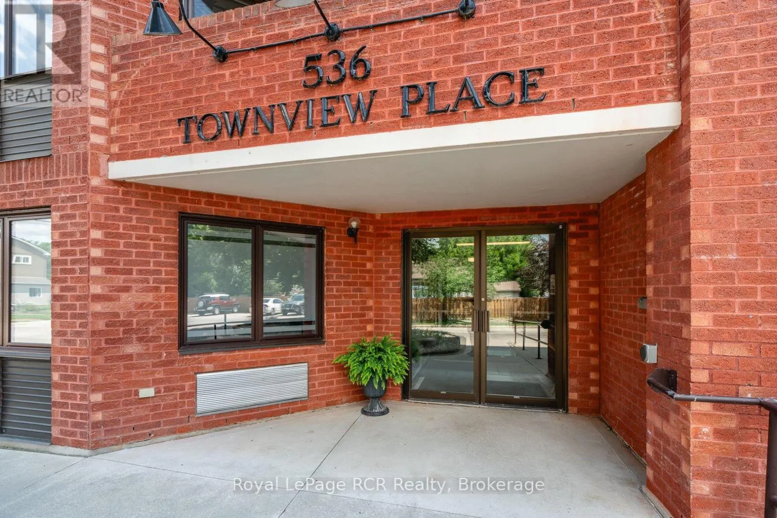 606 - 536 11TH AVENUE #606
