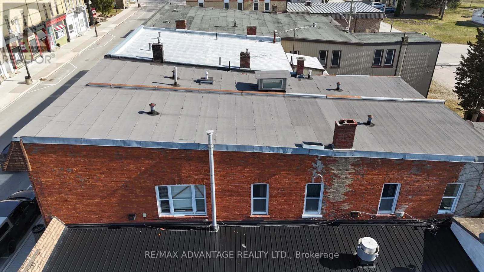 222 FURNIVAL ROAD