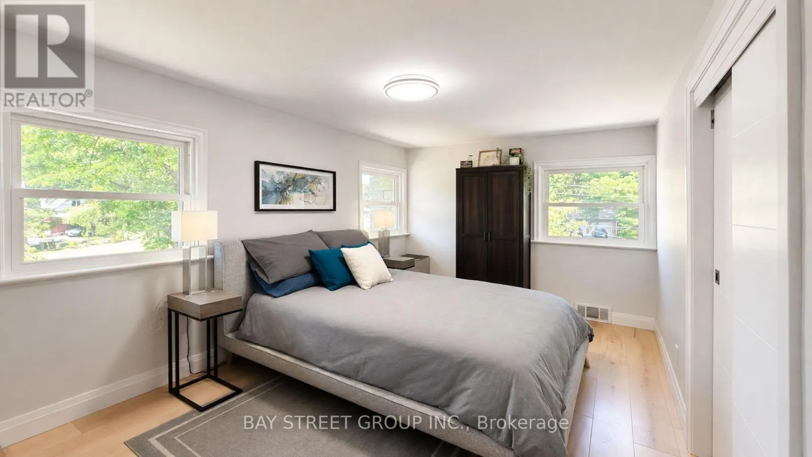 3 PARKSIDE DRIVE