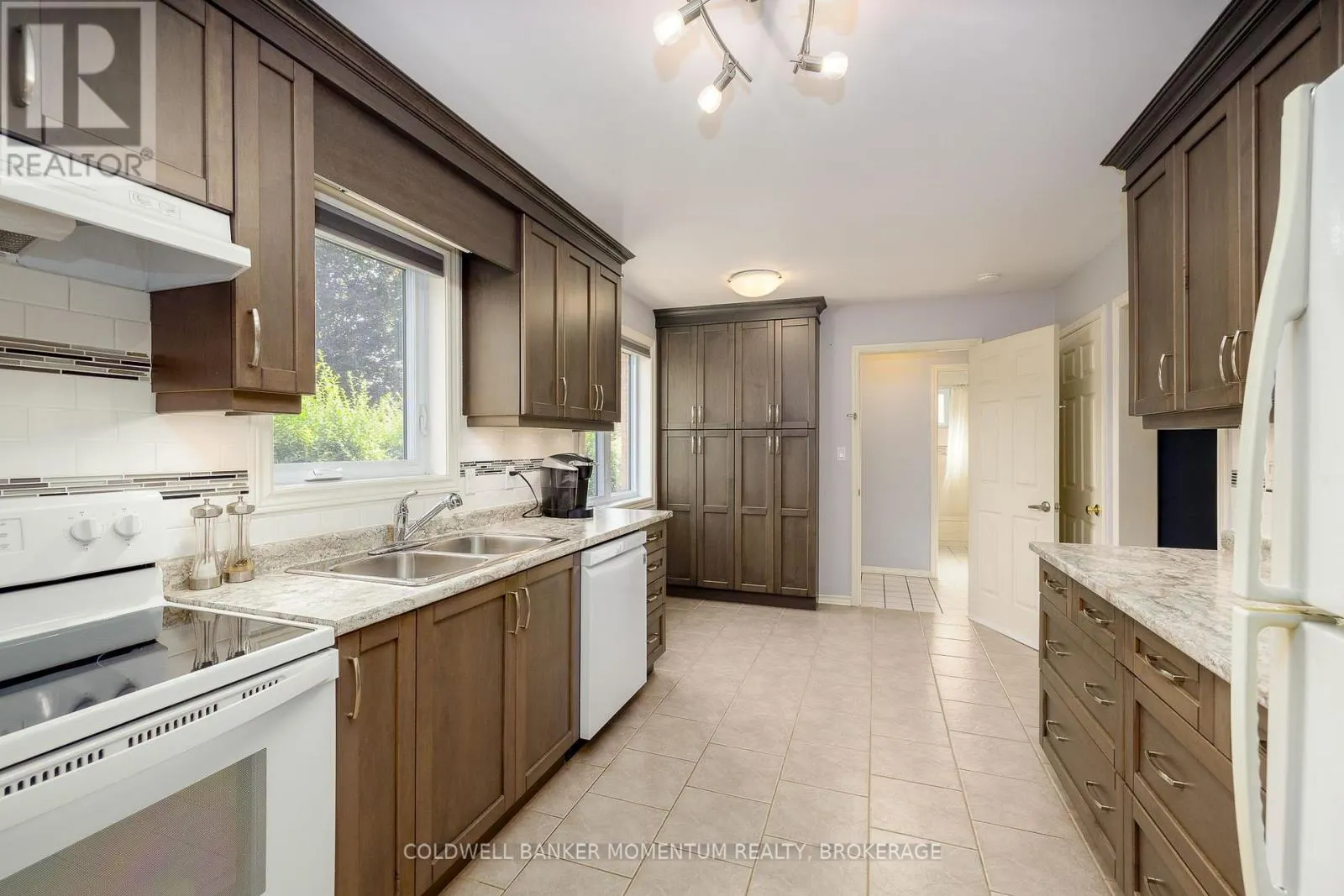 212 LIVINGSTON AVENUE