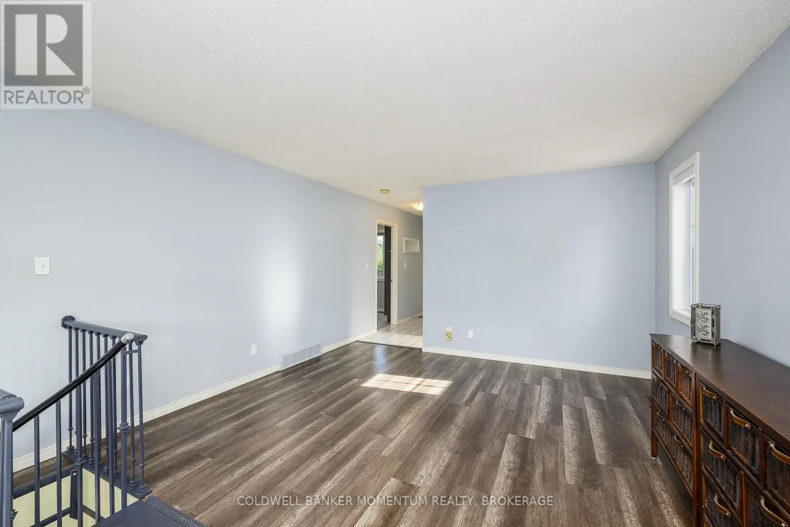 212 LIVINGSTON AVENUE