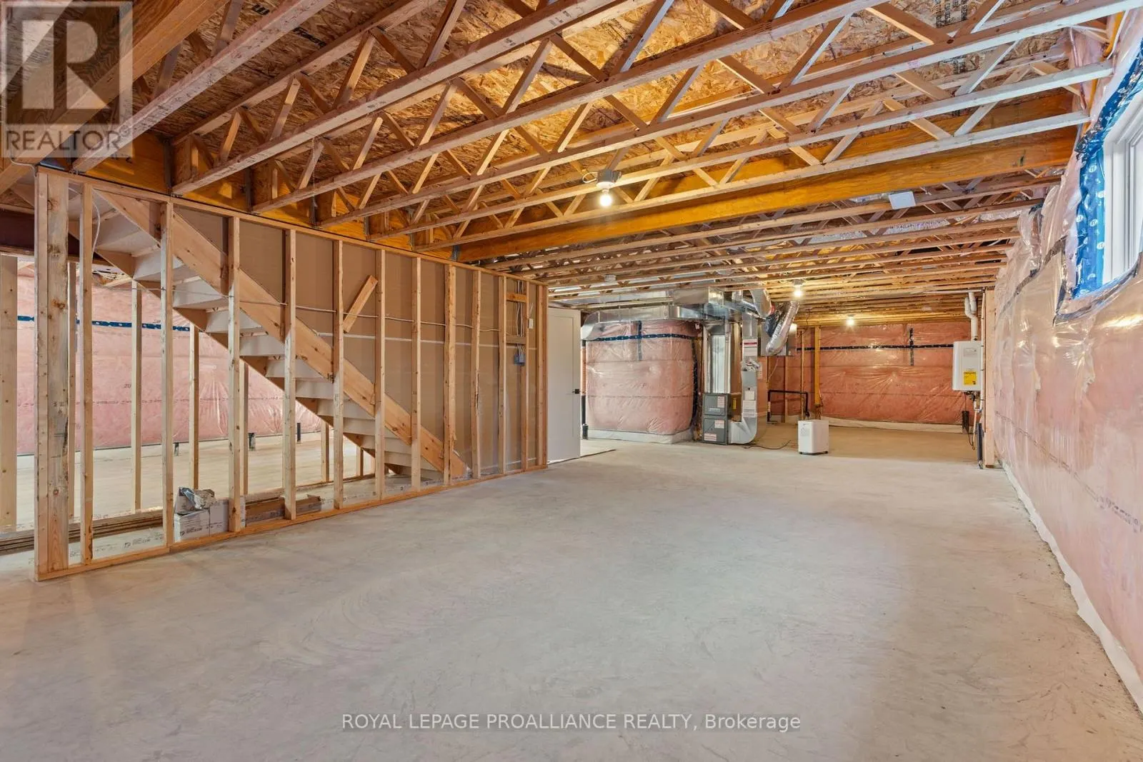 1054 TURNER DRIVE