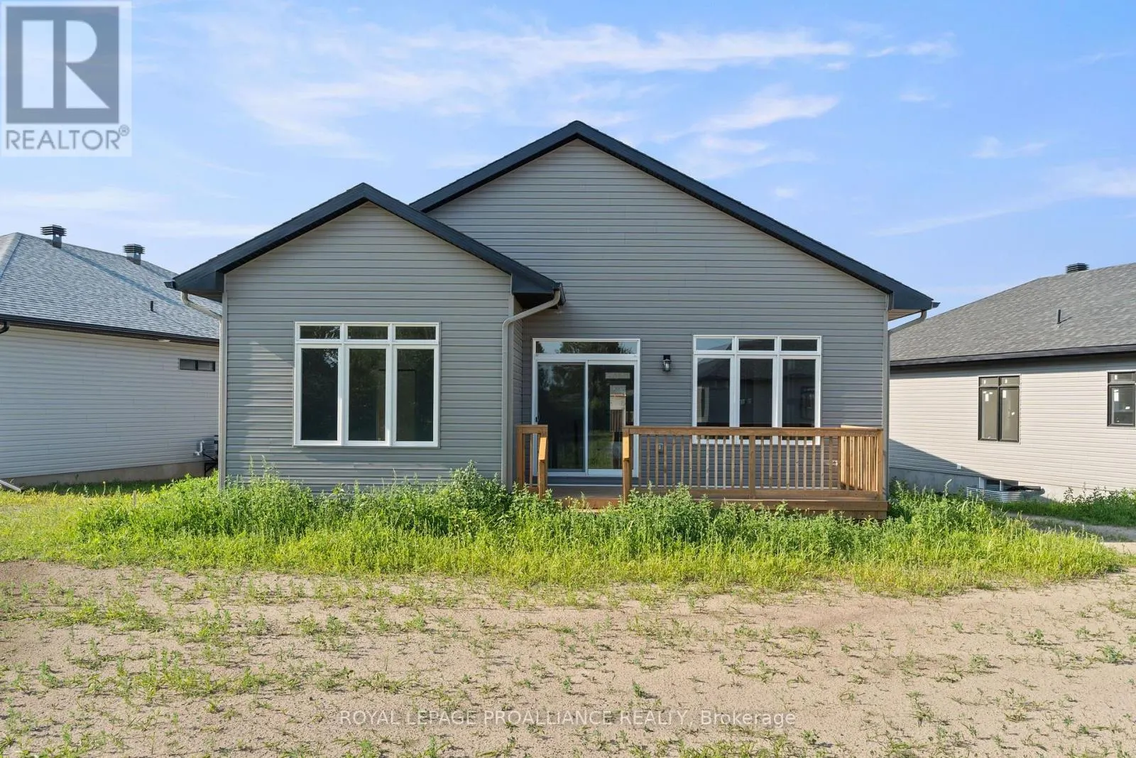 1054 TURNER DRIVE