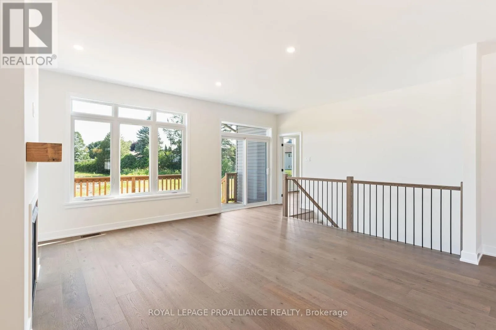 1054 TURNER DRIVE