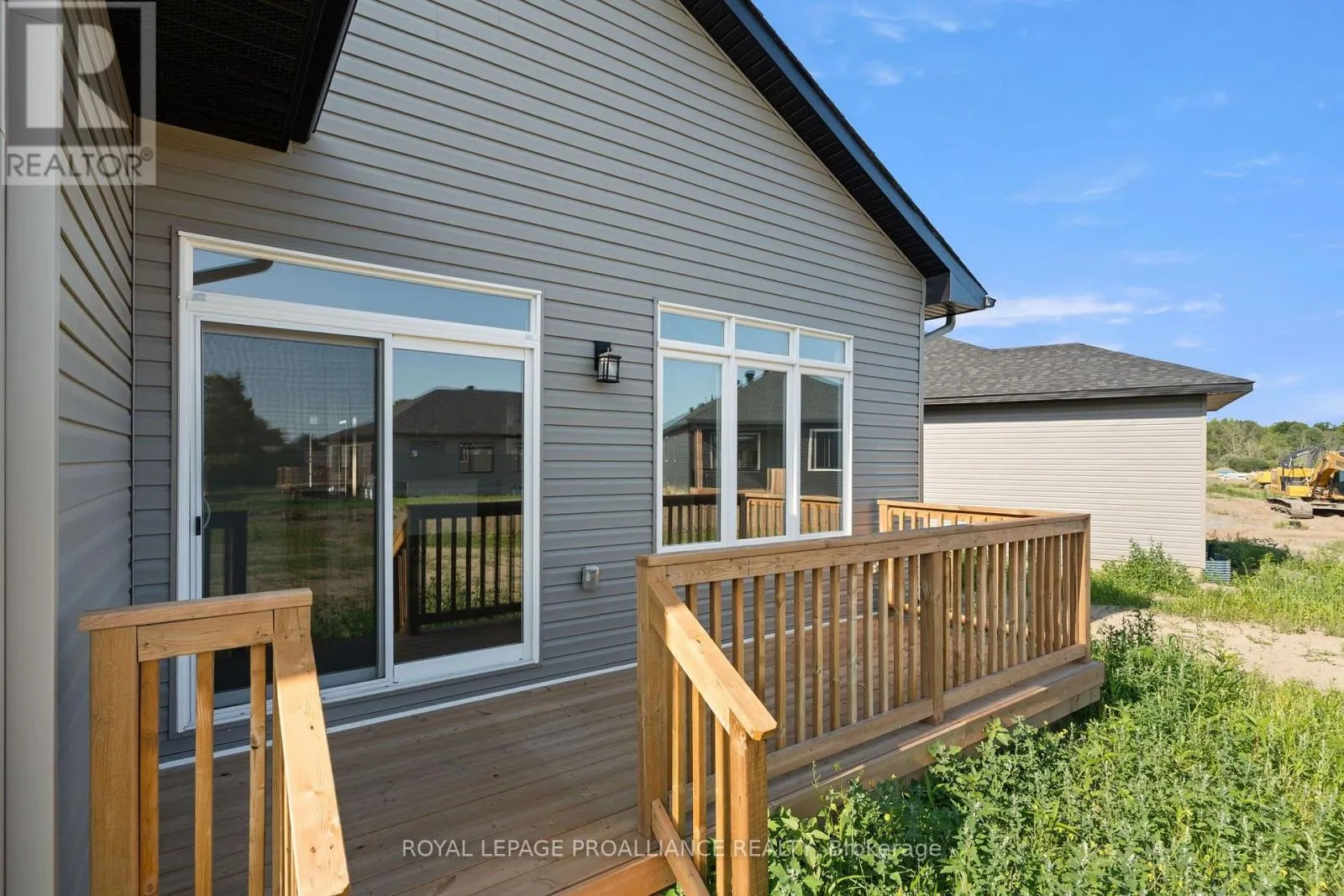 1054 TURNER DRIVE