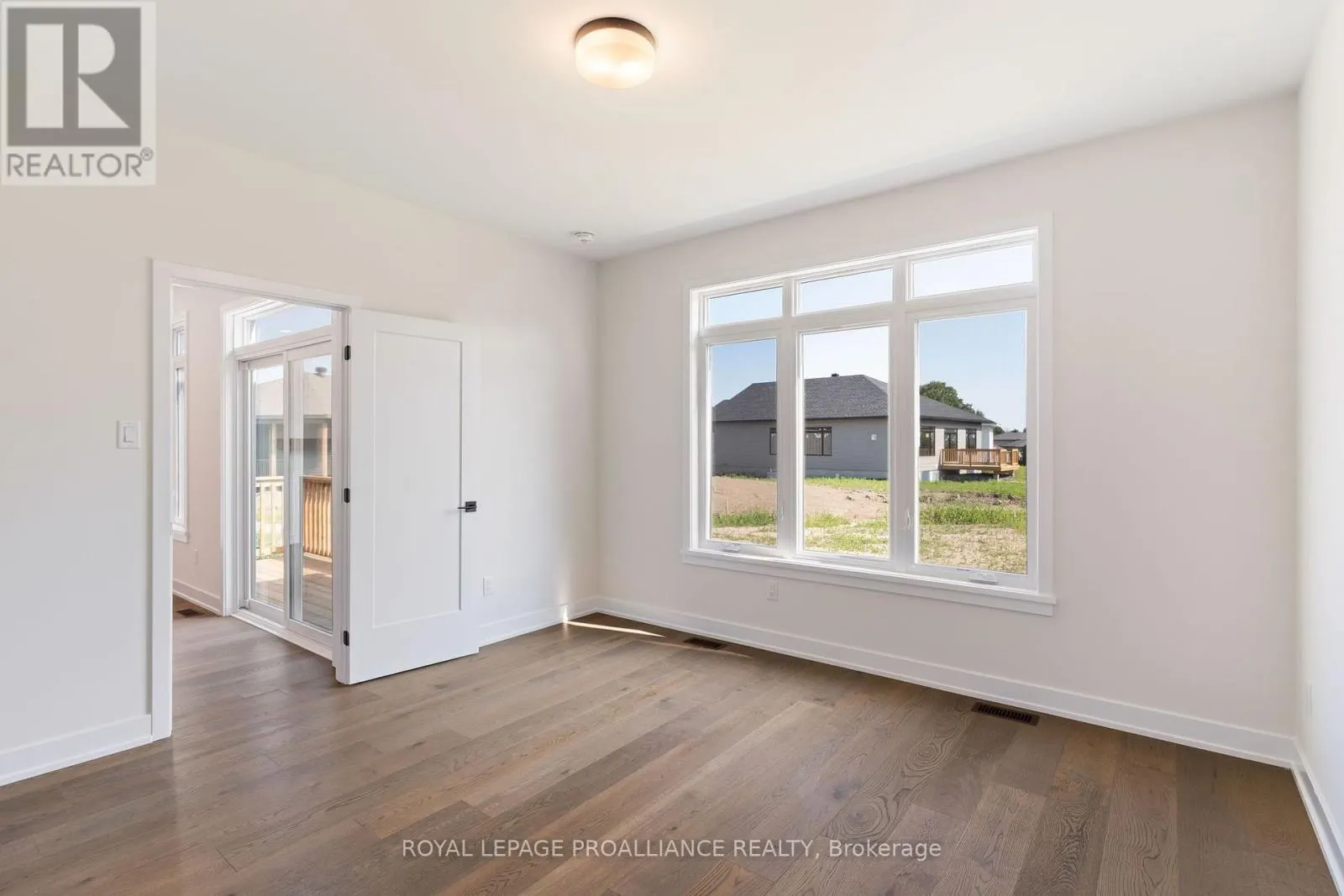 1054 TURNER DRIVE