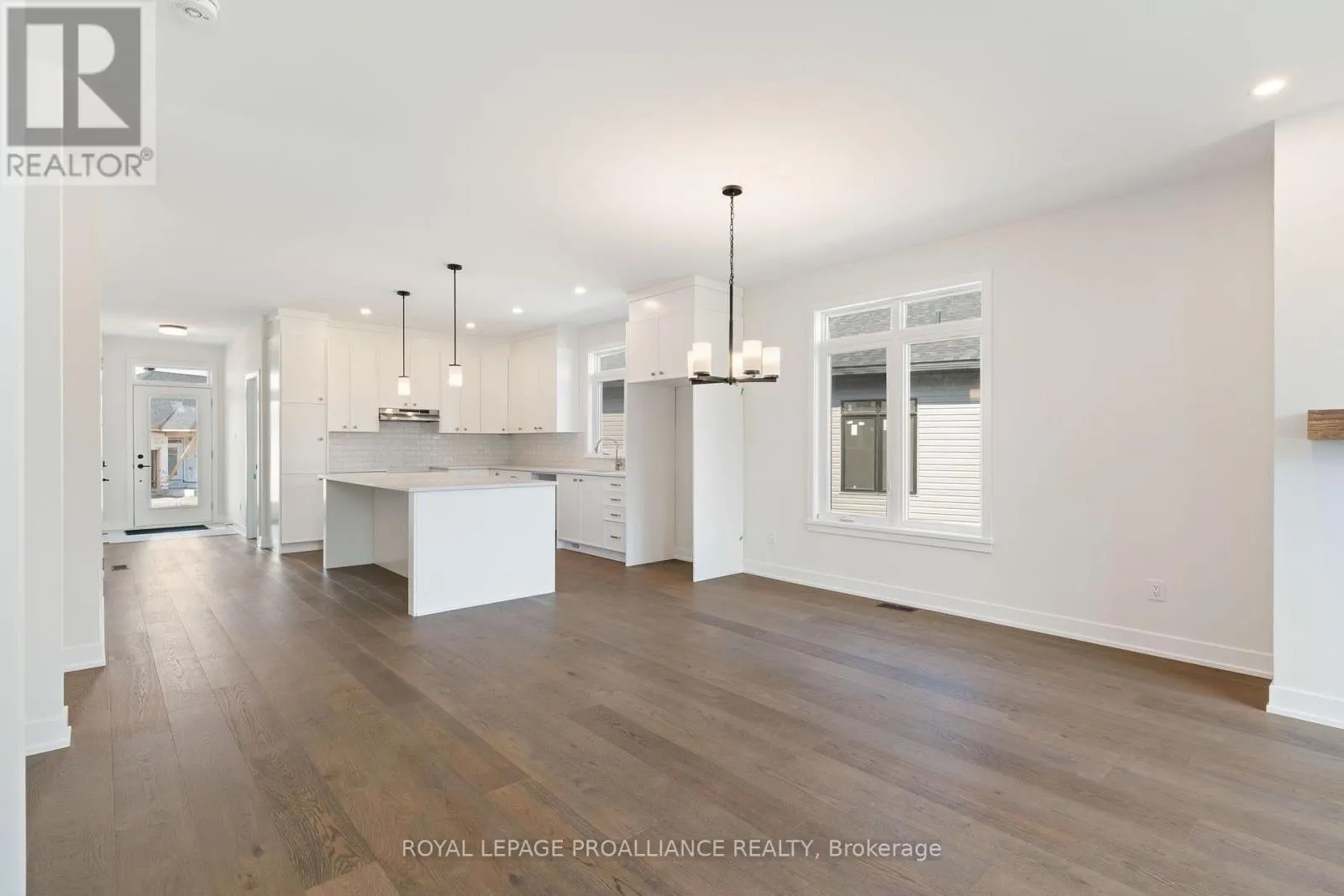 1054 TURNER DRIVE
