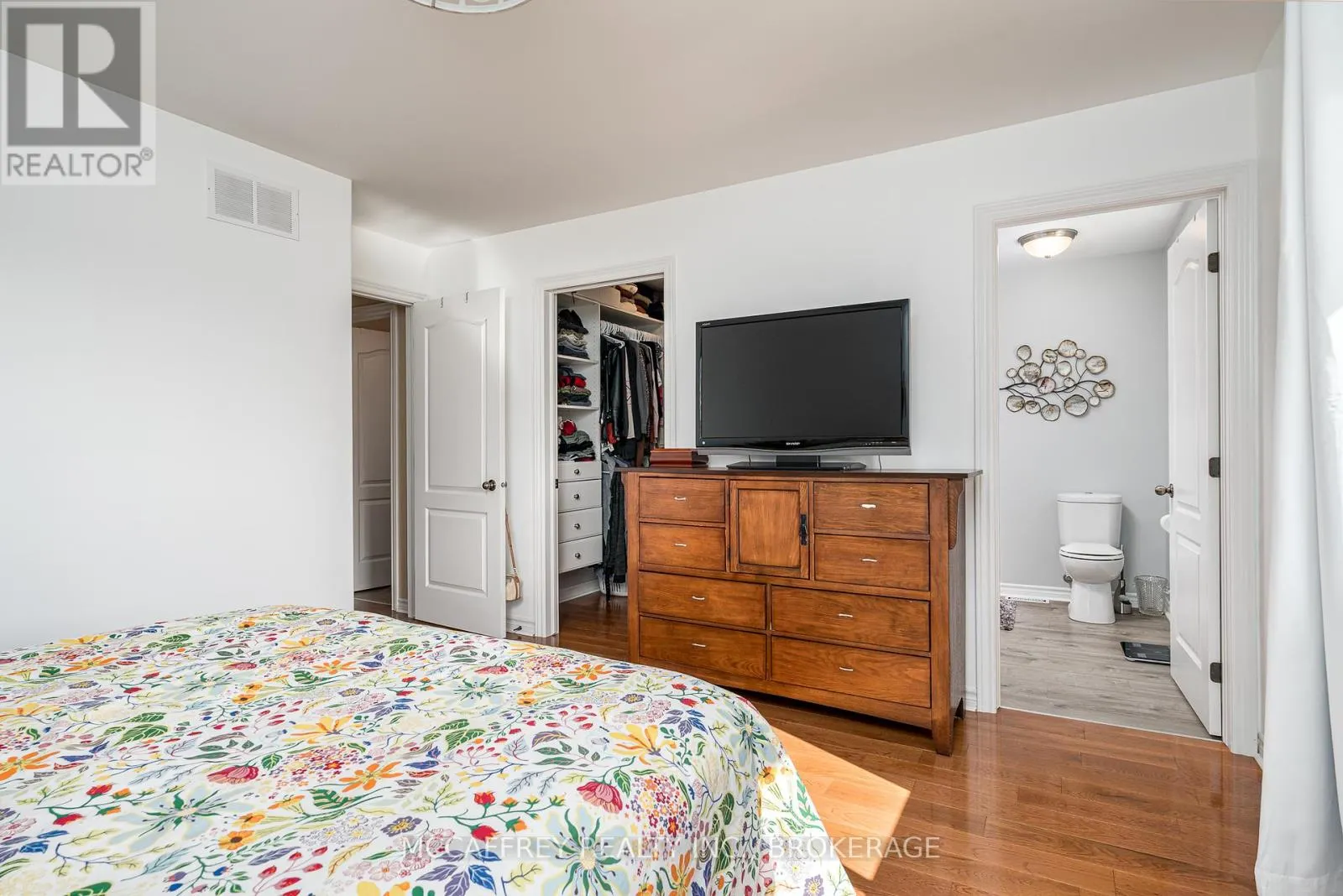 444 BRIDGE STREET W