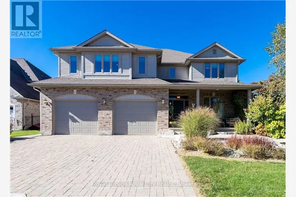 8 ZADUK PLACE