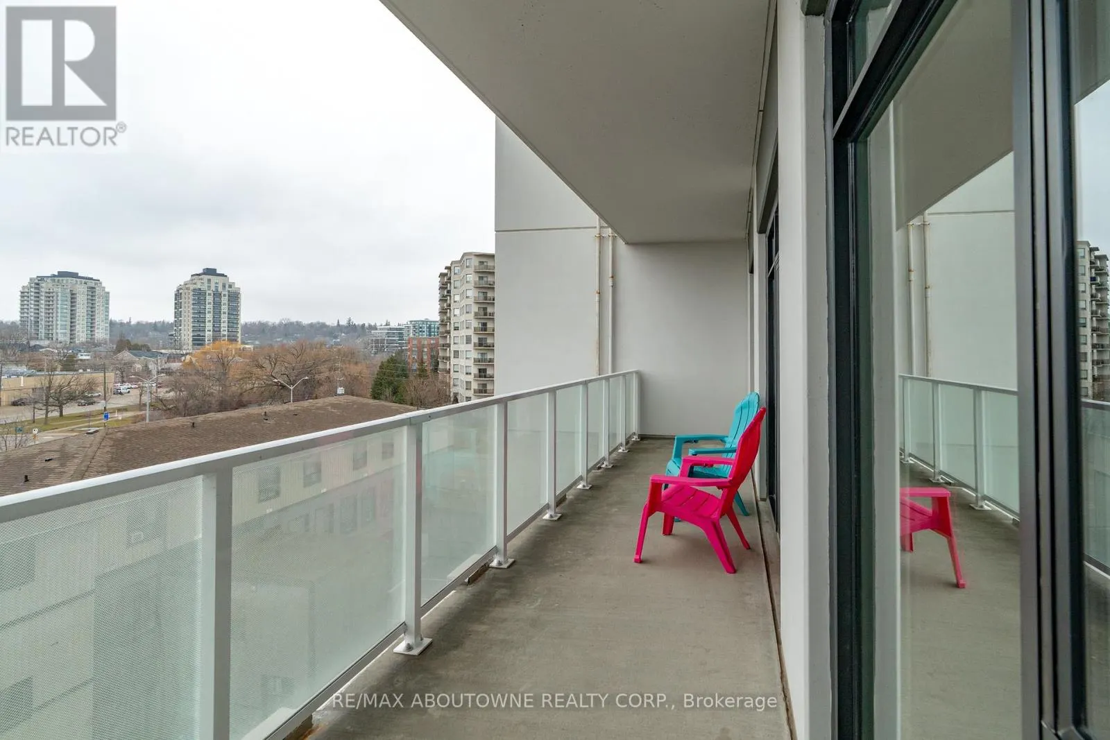 506 - 71 WYNDHAM STREET S