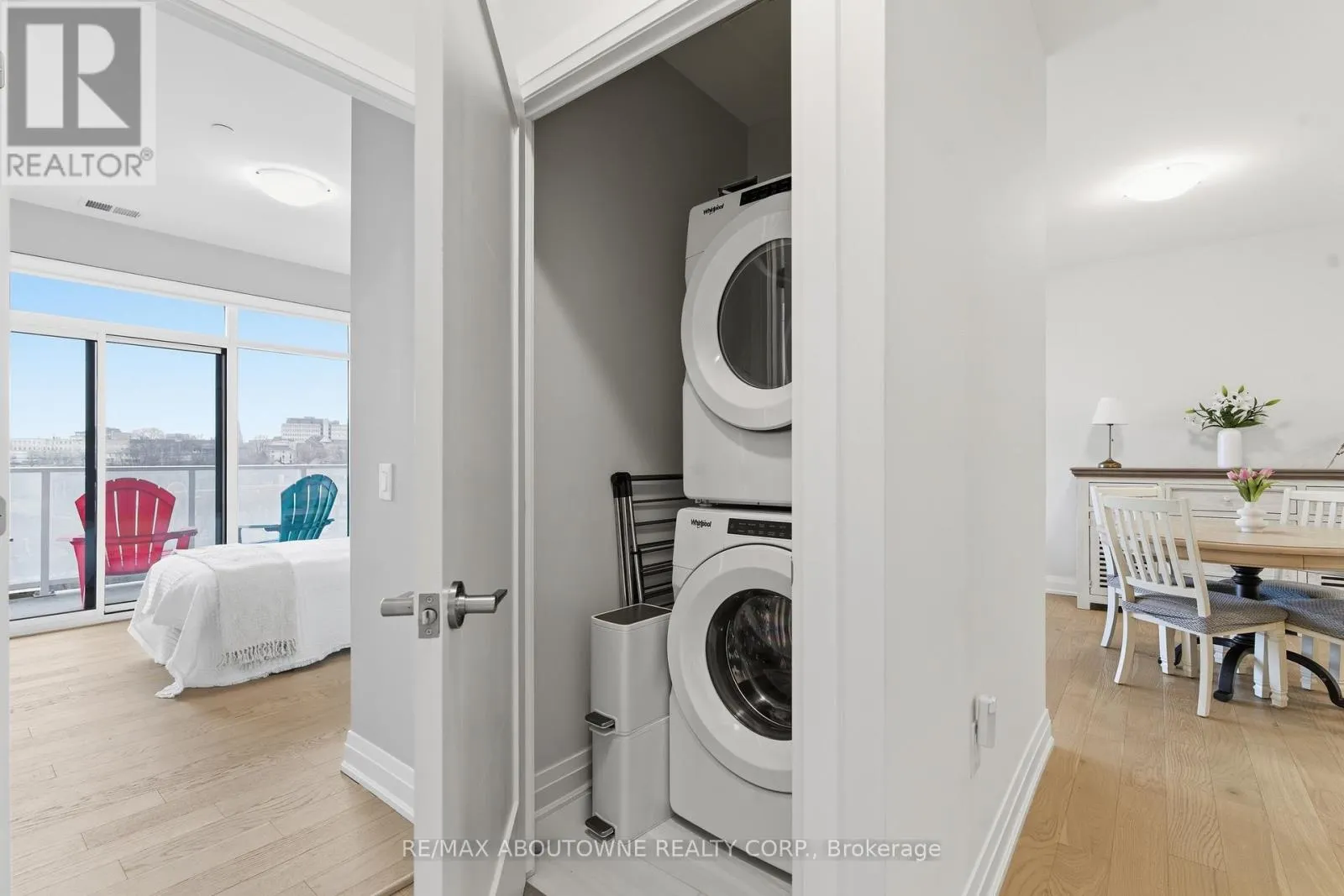 506 - 71 WYNDHAM STREET S