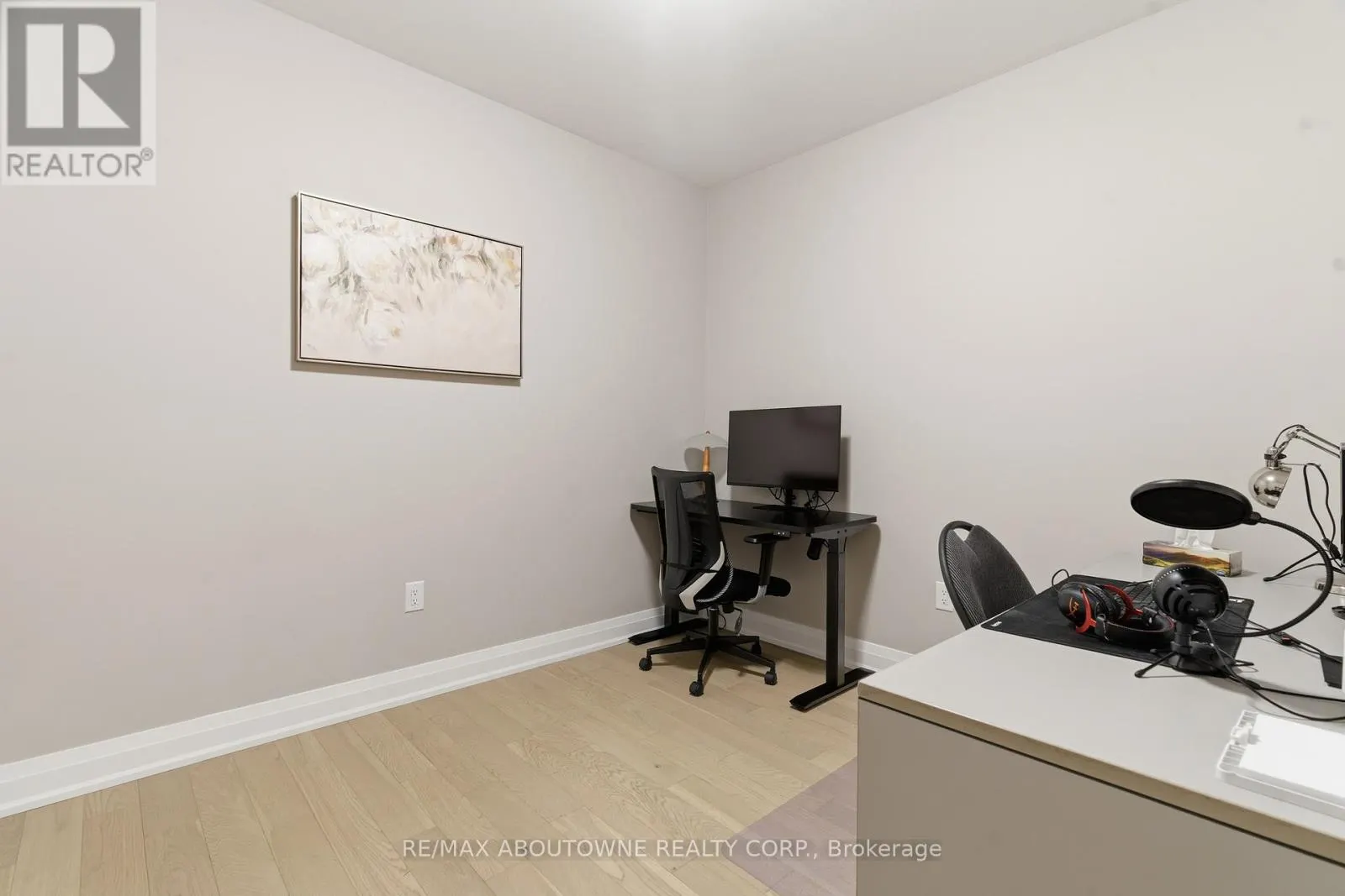 506 - 71 WYNDHAM STREET S