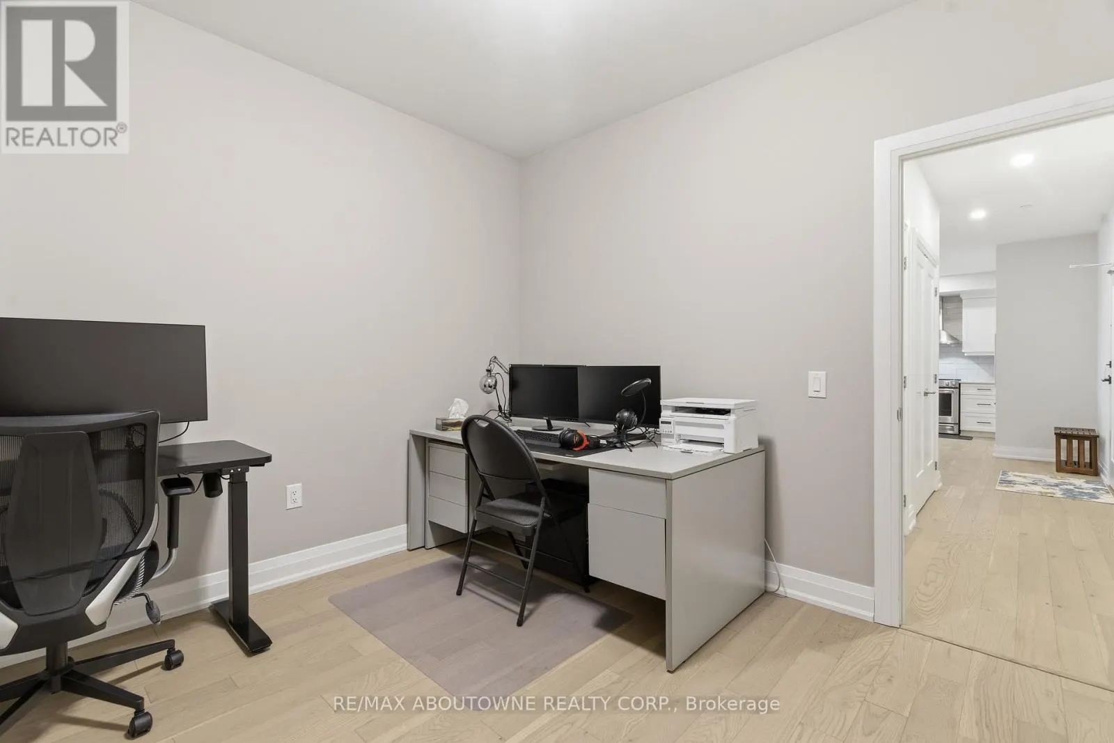 506 - 71 WYNDHAM STREET S