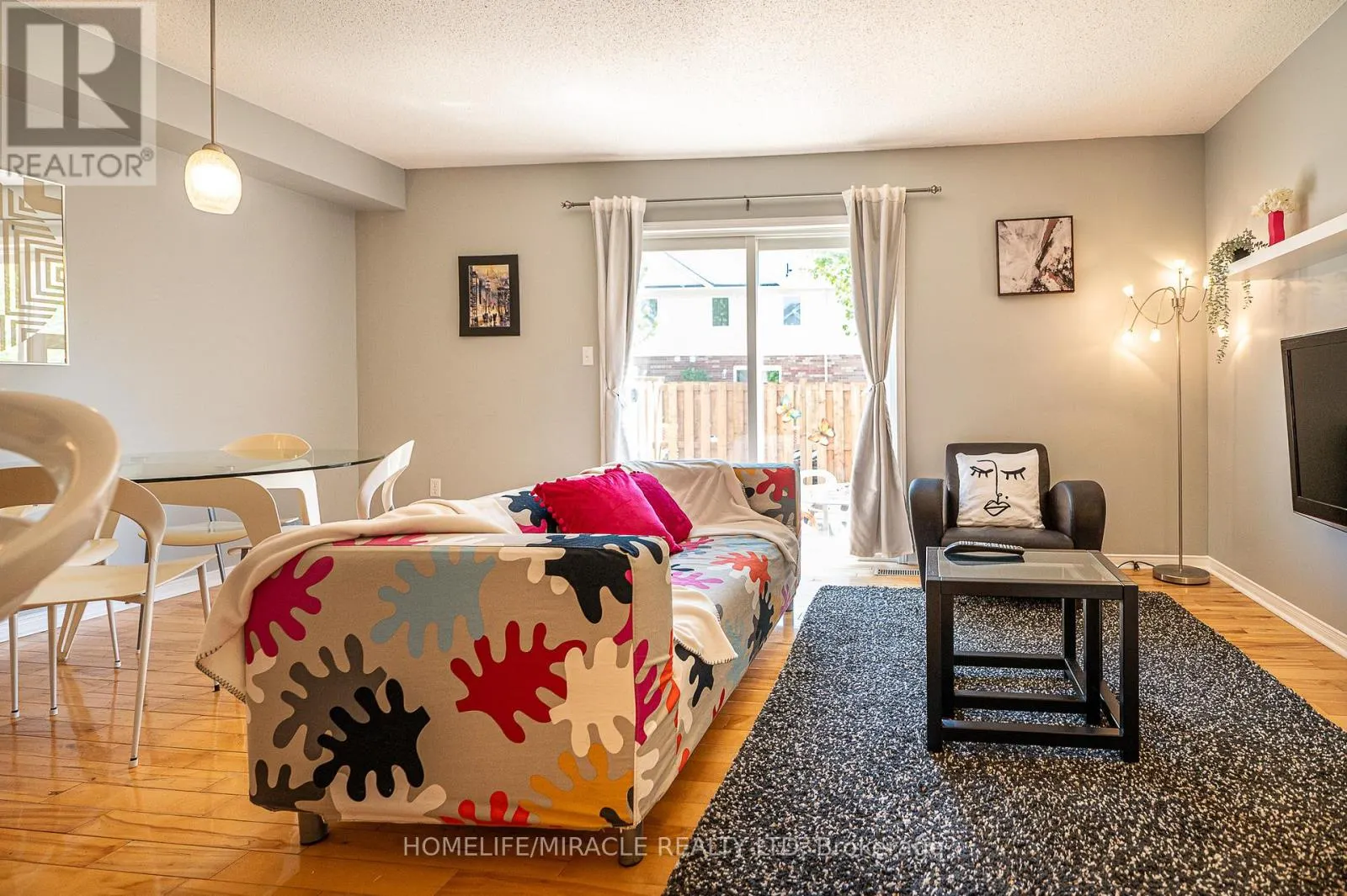 55 - 151 CLAIRFIELDS DRIVE E