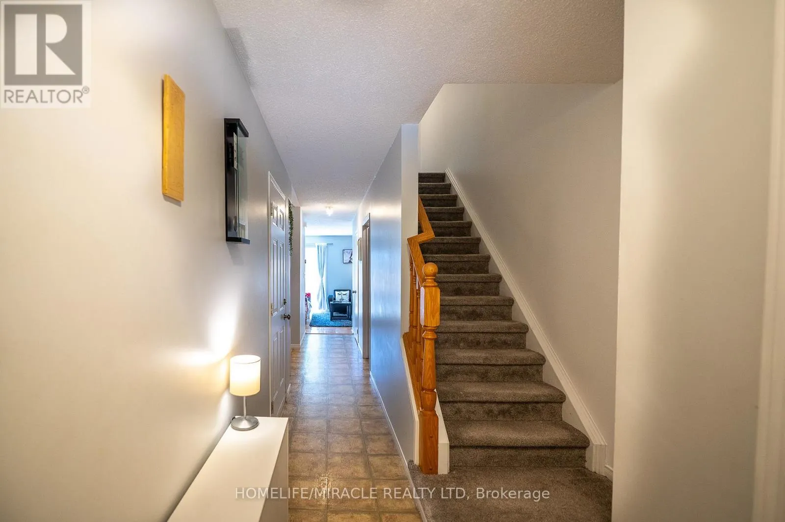 55 - 151 CLAIRFIELDS DRIVE E