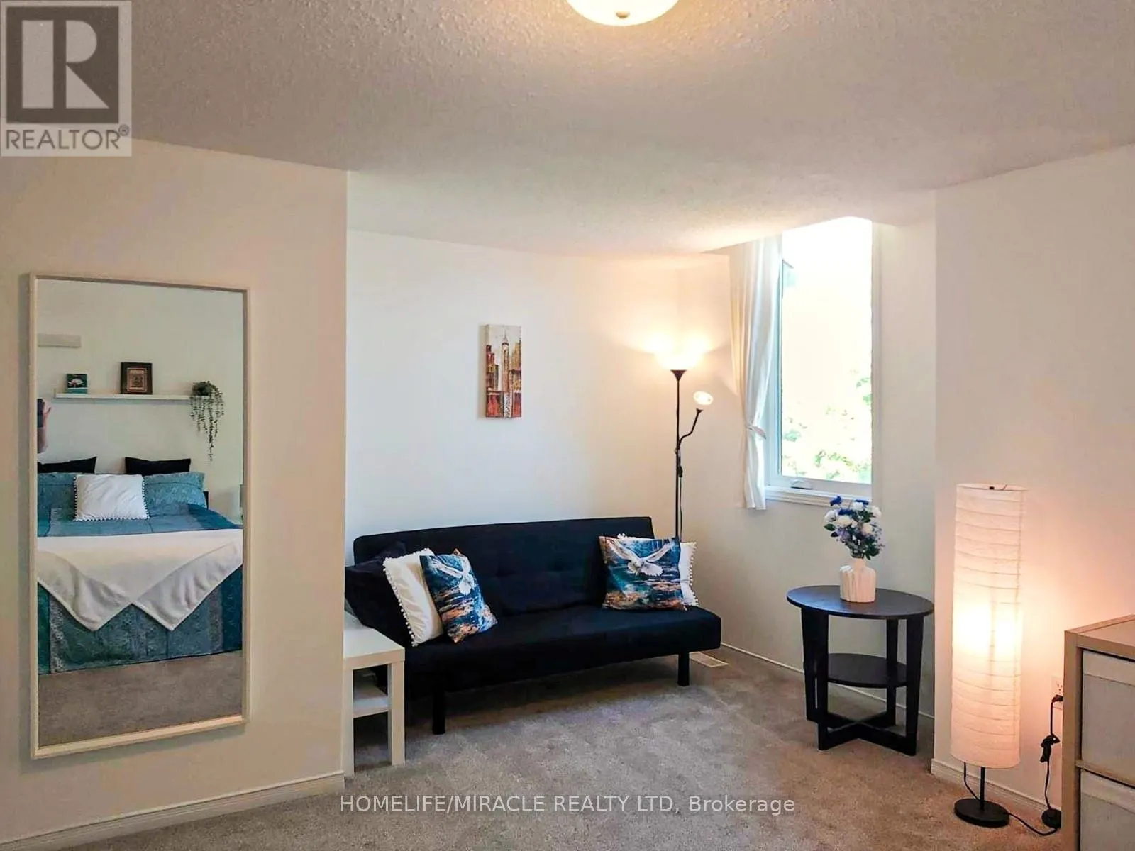 55 - 151 CLAIRFIELDS DRIVE E