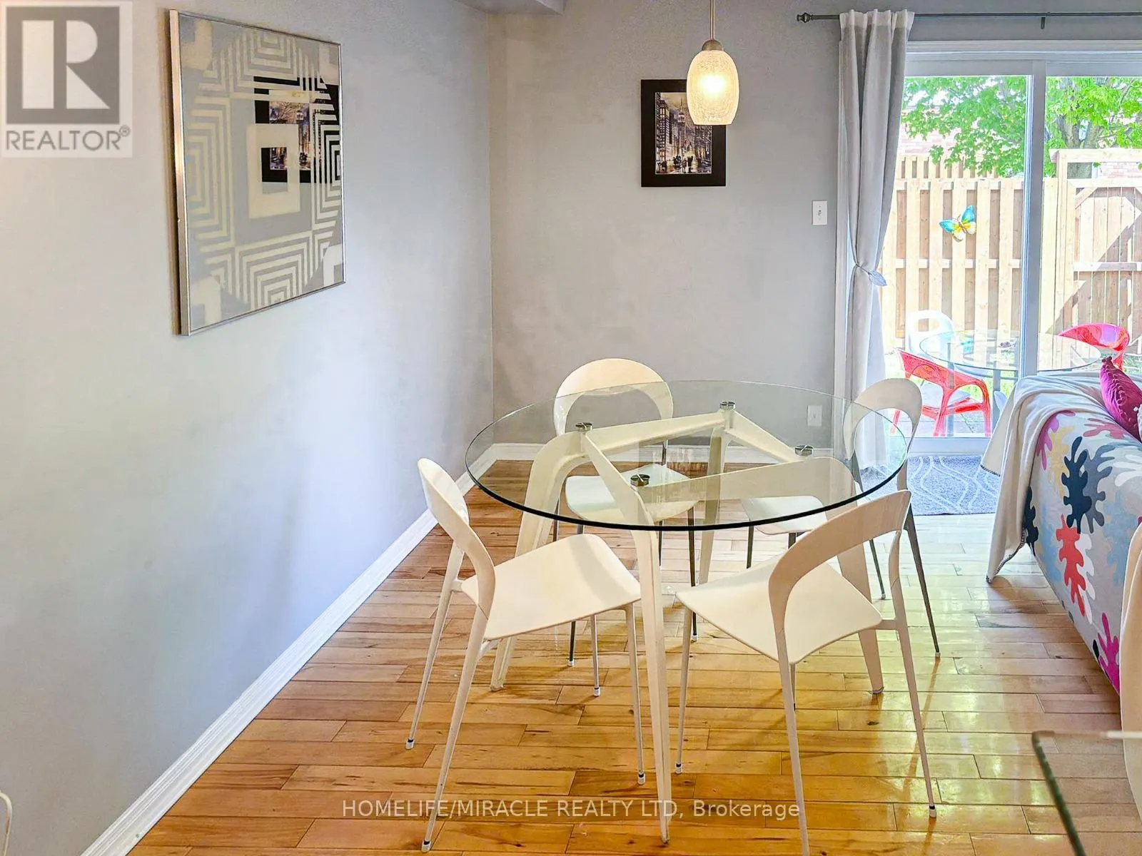 55 - 151 CLAIRFIELDS DRIVE E