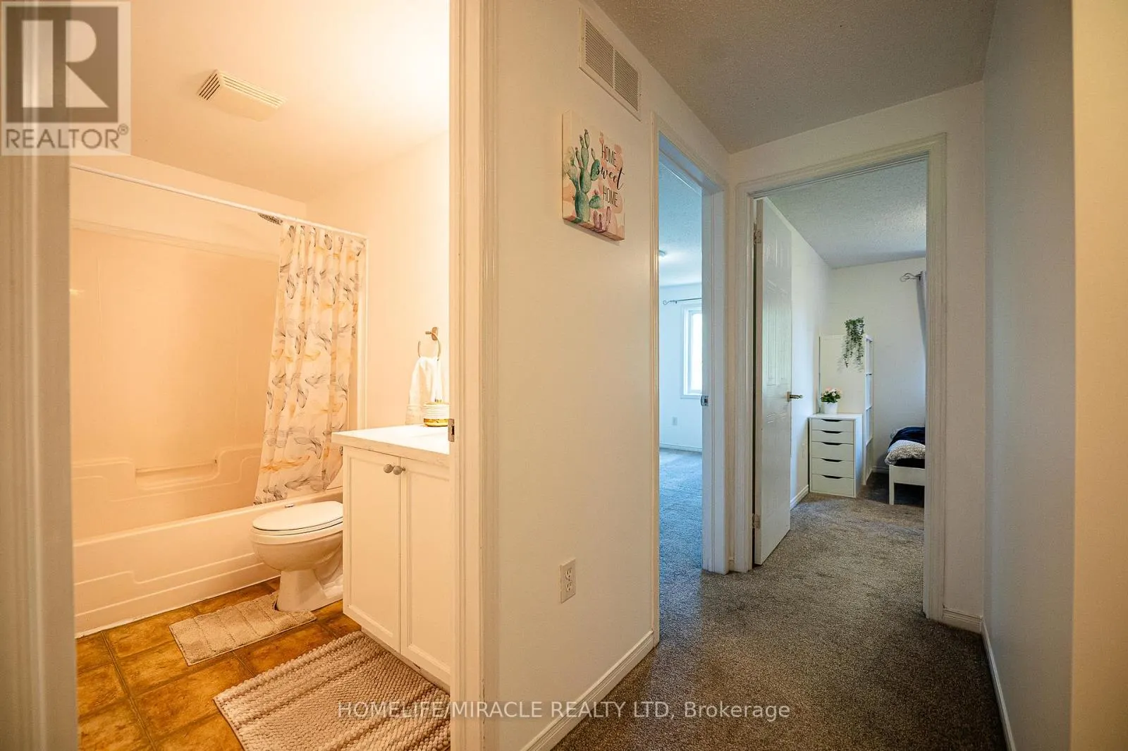 55 - 151 CLAIRFIELDS DRIVE E