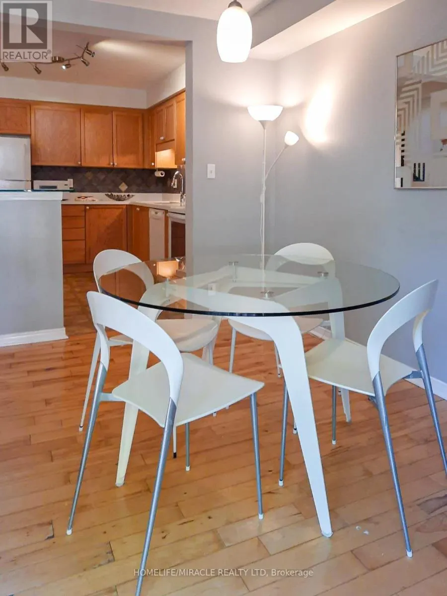 55 - 151 CLAIRFIELDS DRIVE E