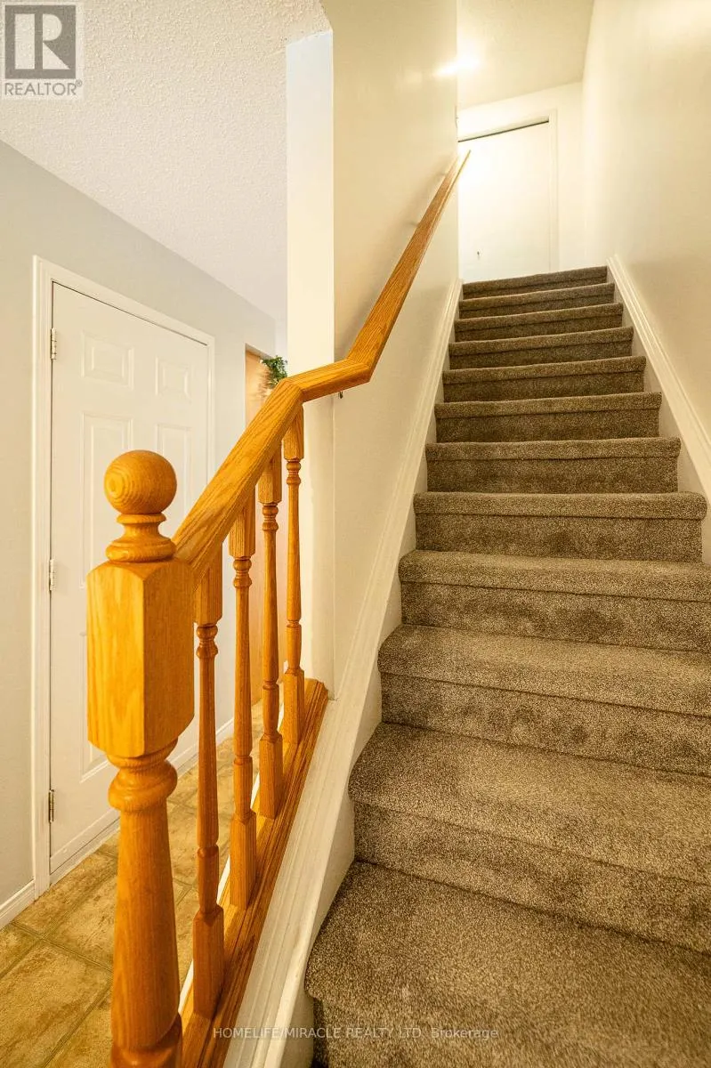 55 - 151 CLAIRFIELDS DRIVE E