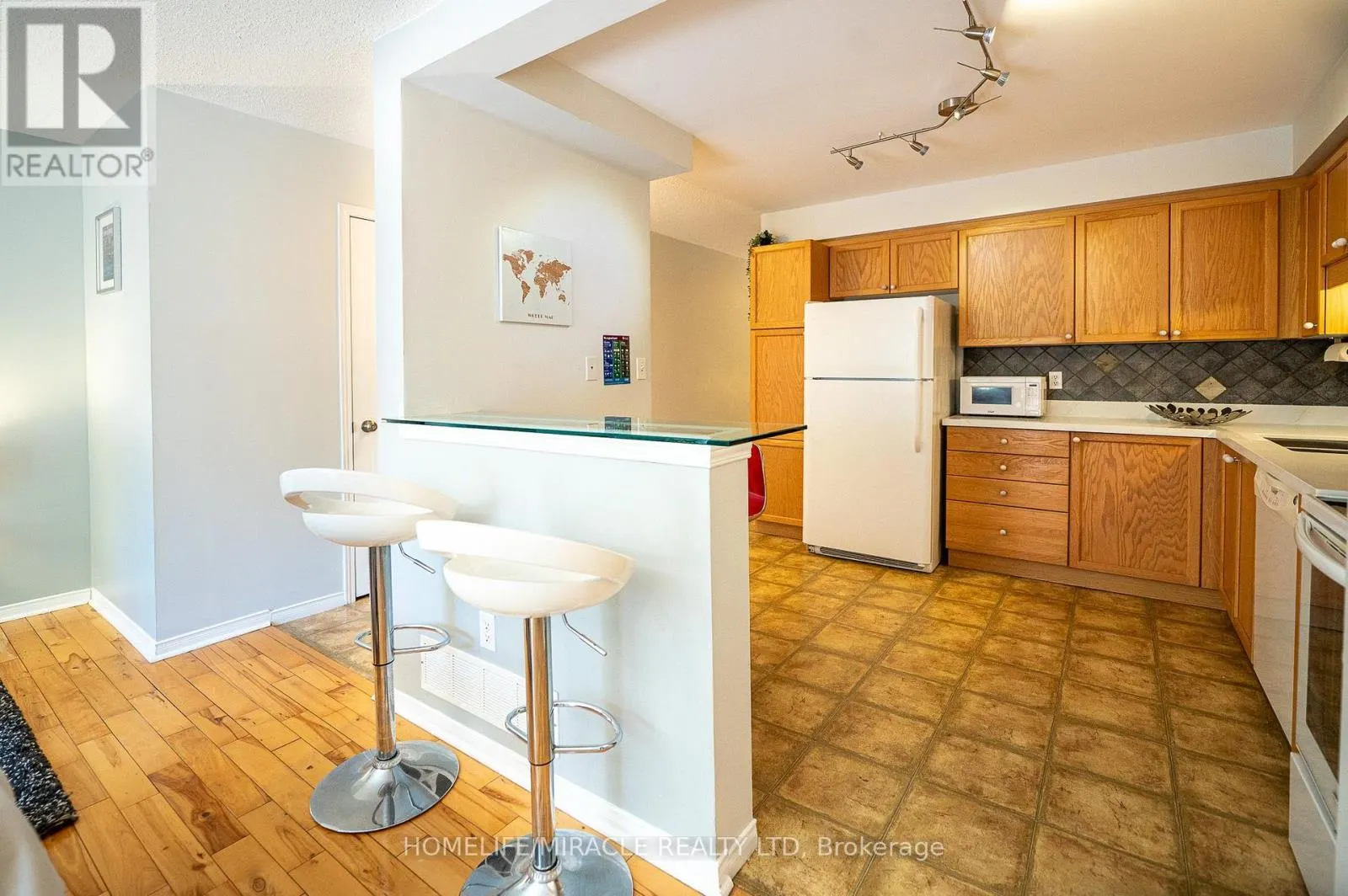 55 - 151 CLAIRFIELDS DRIVE E