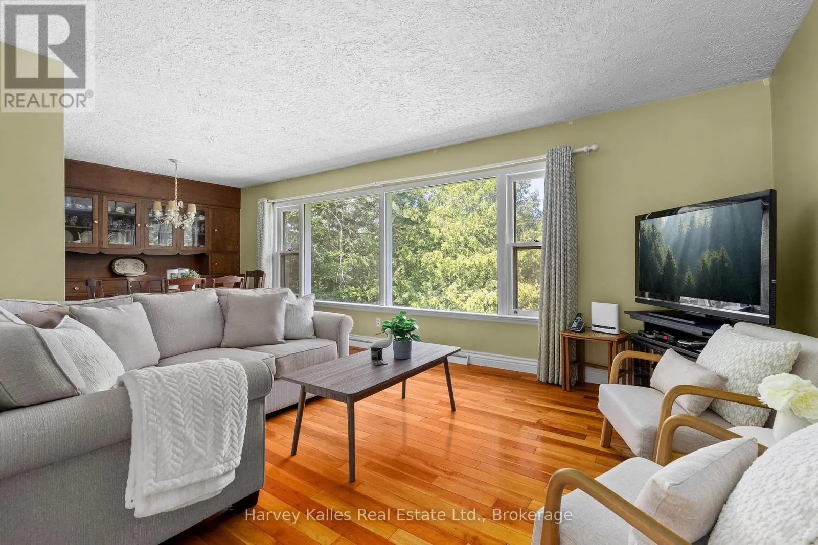 40 KING CRESCENT
