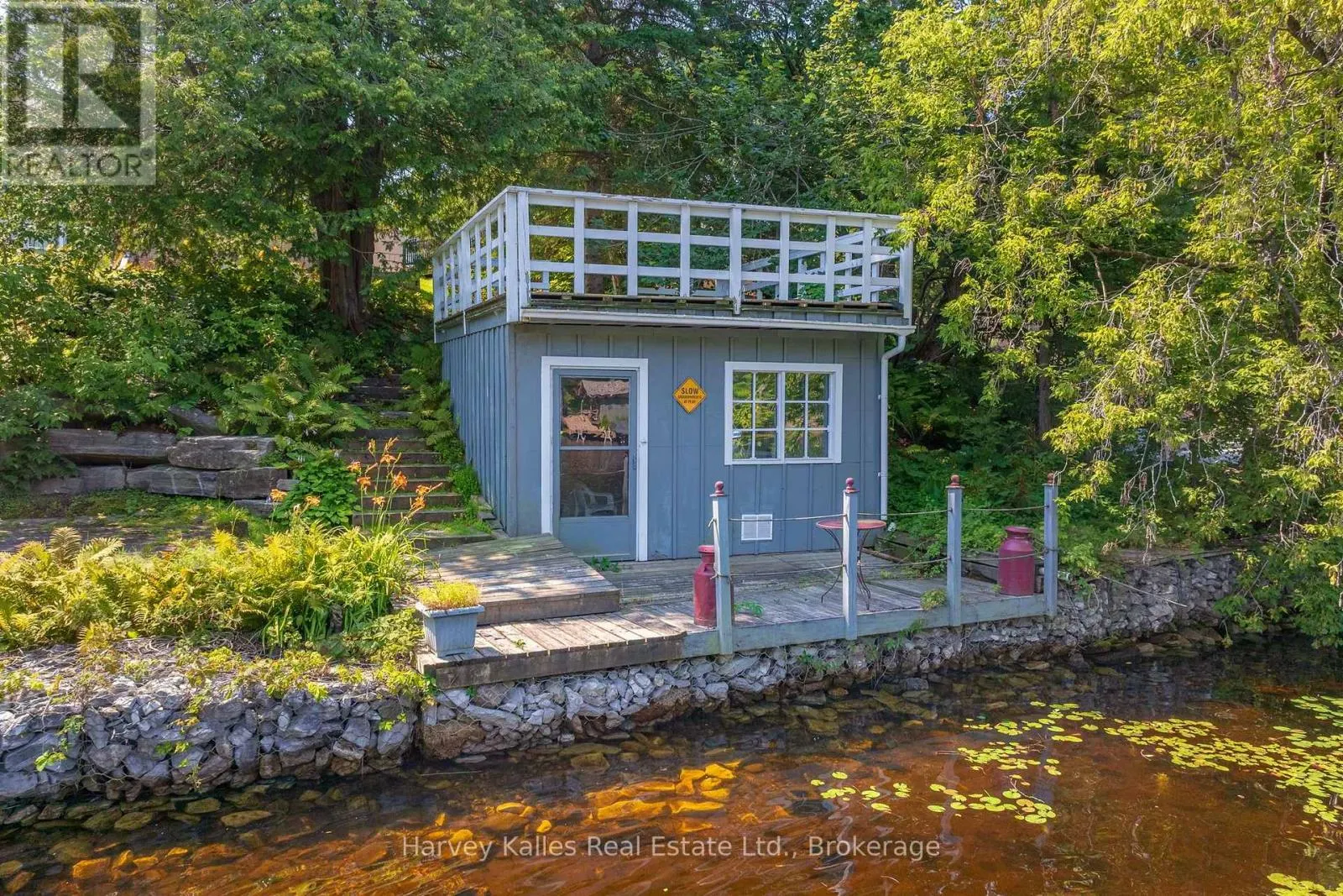 40 KING CRESCENT