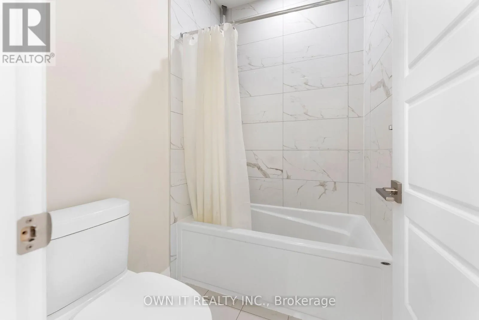 23 YARL PLACE