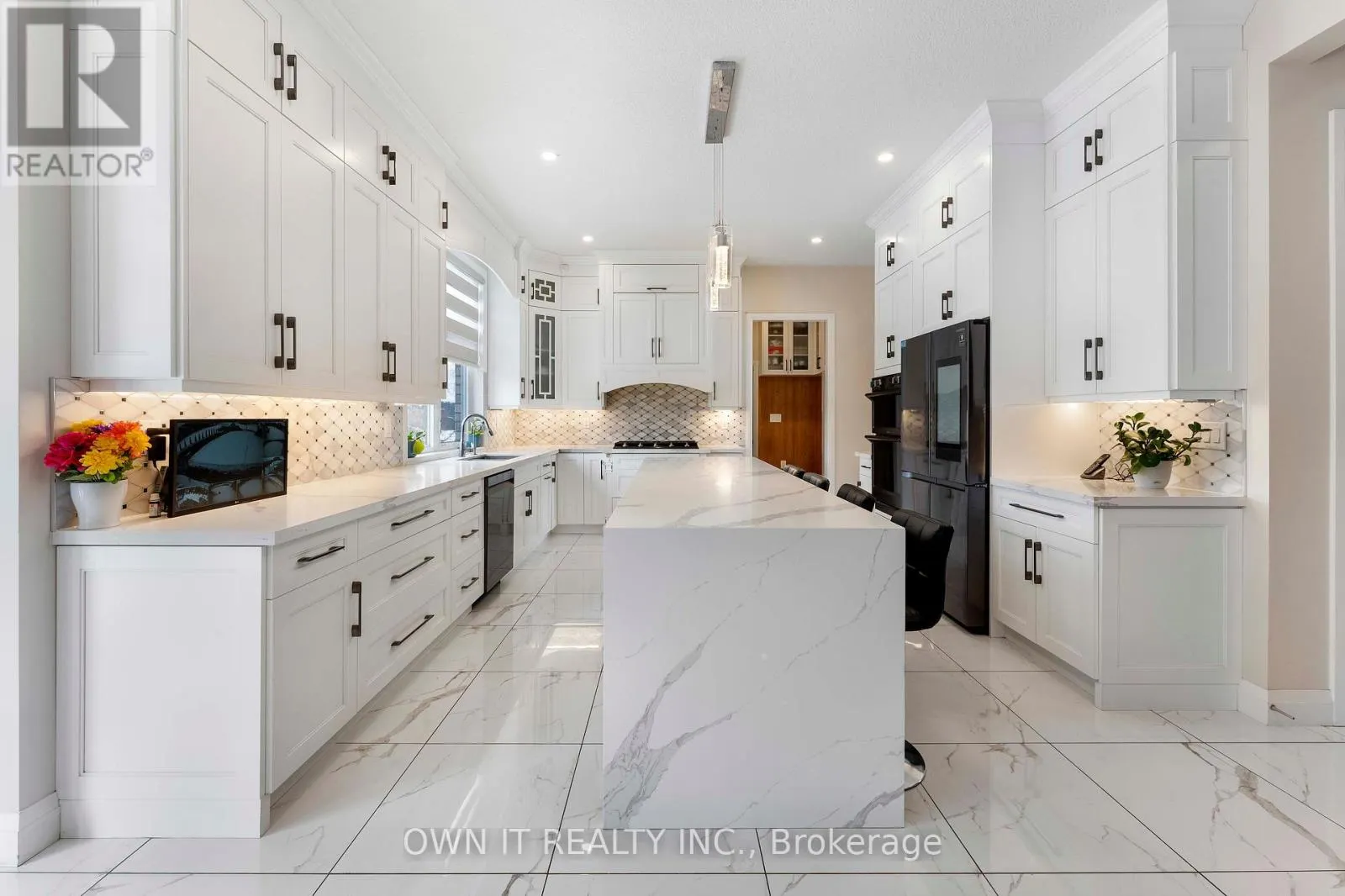 23 YARL PLACE
