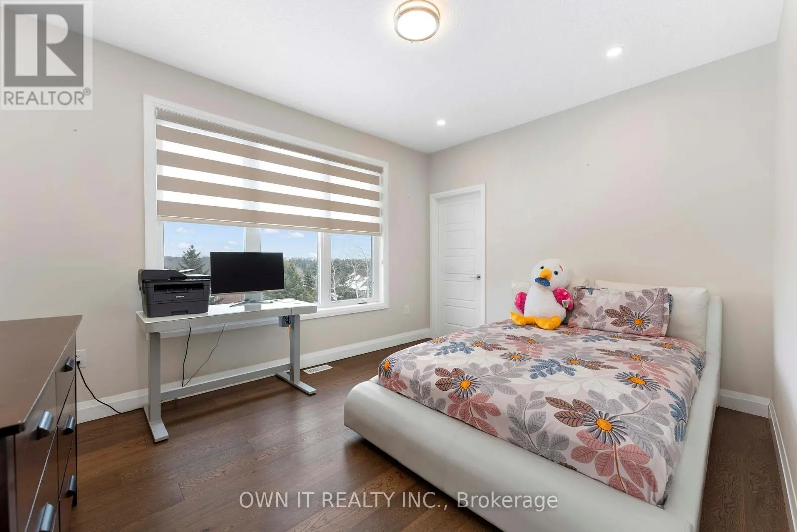 23 YARL PLACE