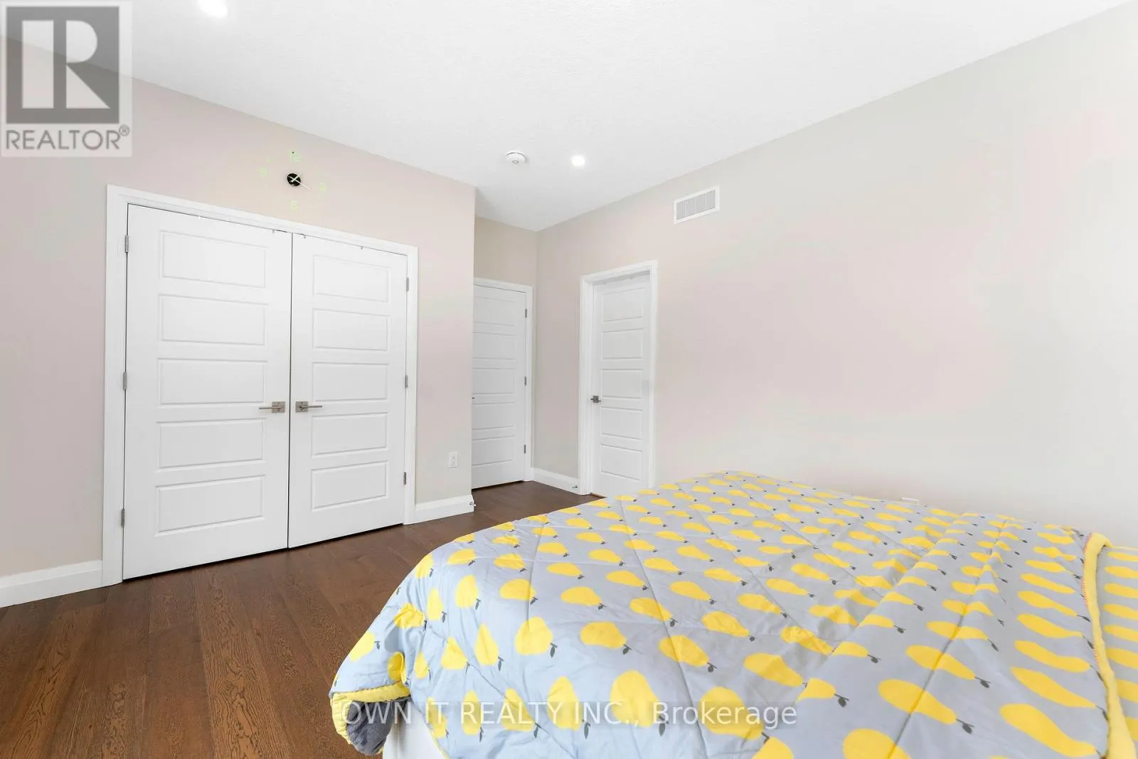 23 YARL PLACE