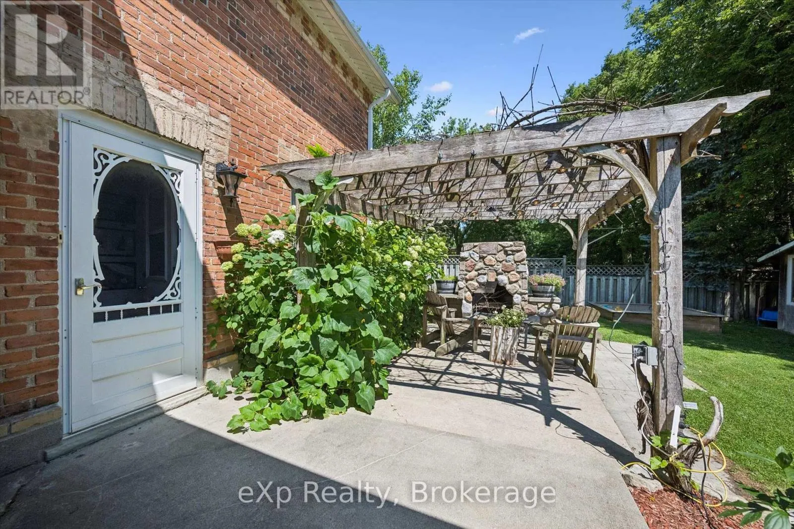 650 ST DAVID ST, NORTH ROAD
