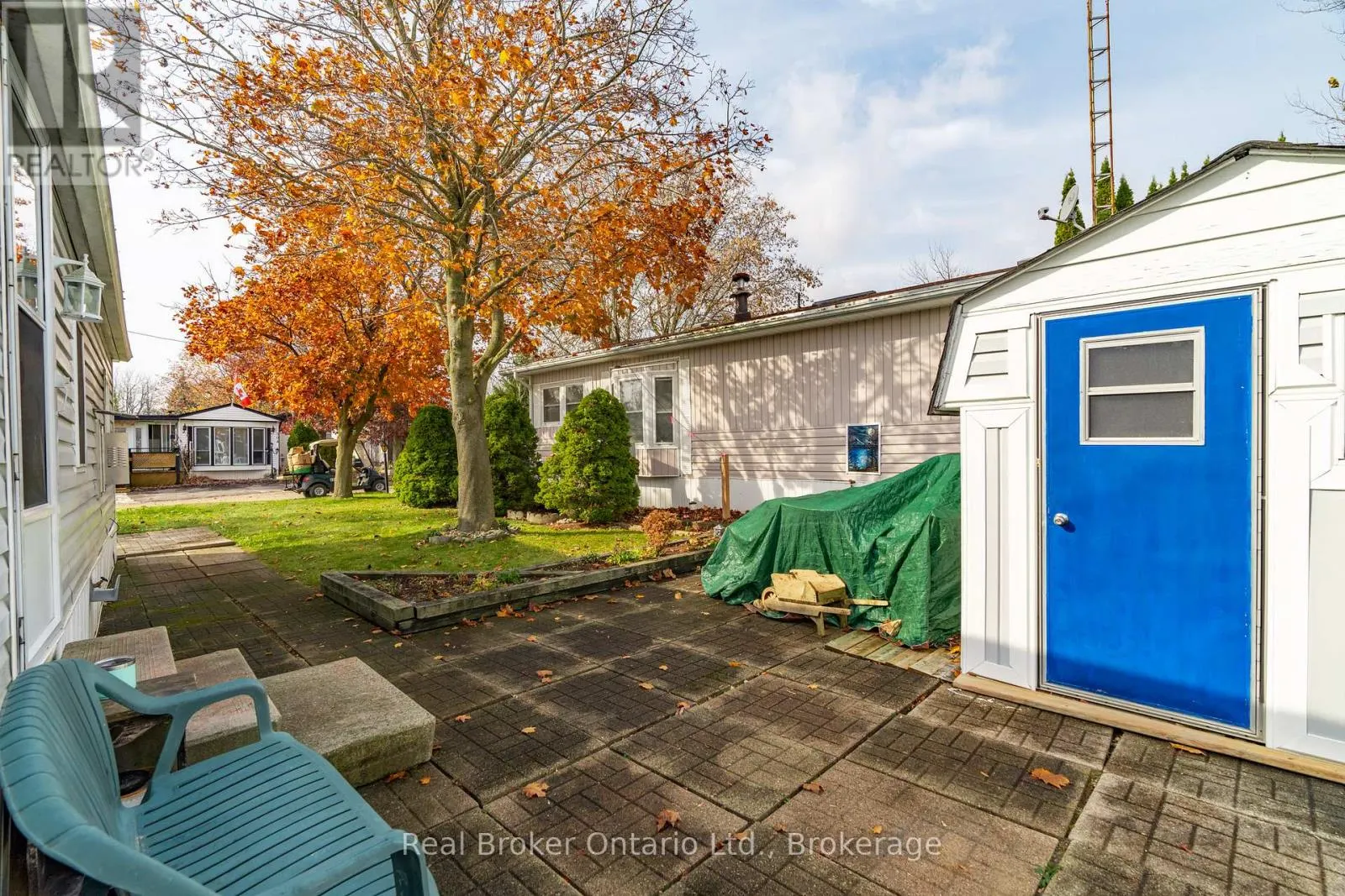 524 POPLAR PLACE